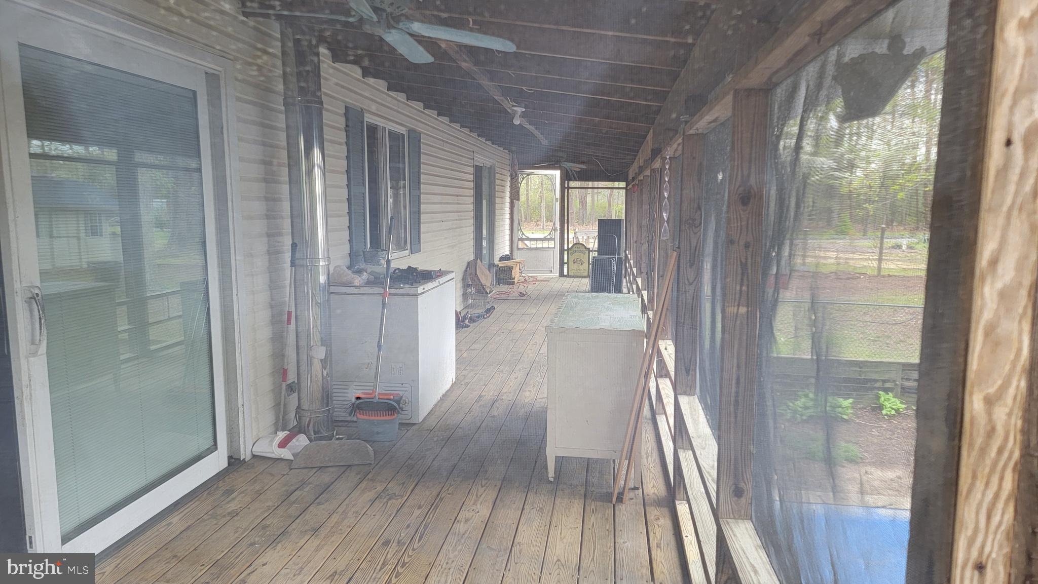 HOLLAND CLIFF SHORES - Residential