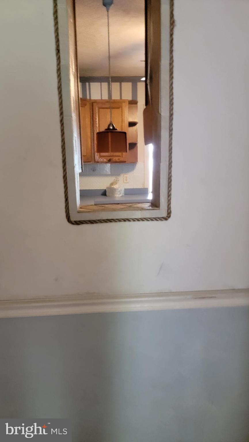 HOLLAND CLIFF SHORES - Residential