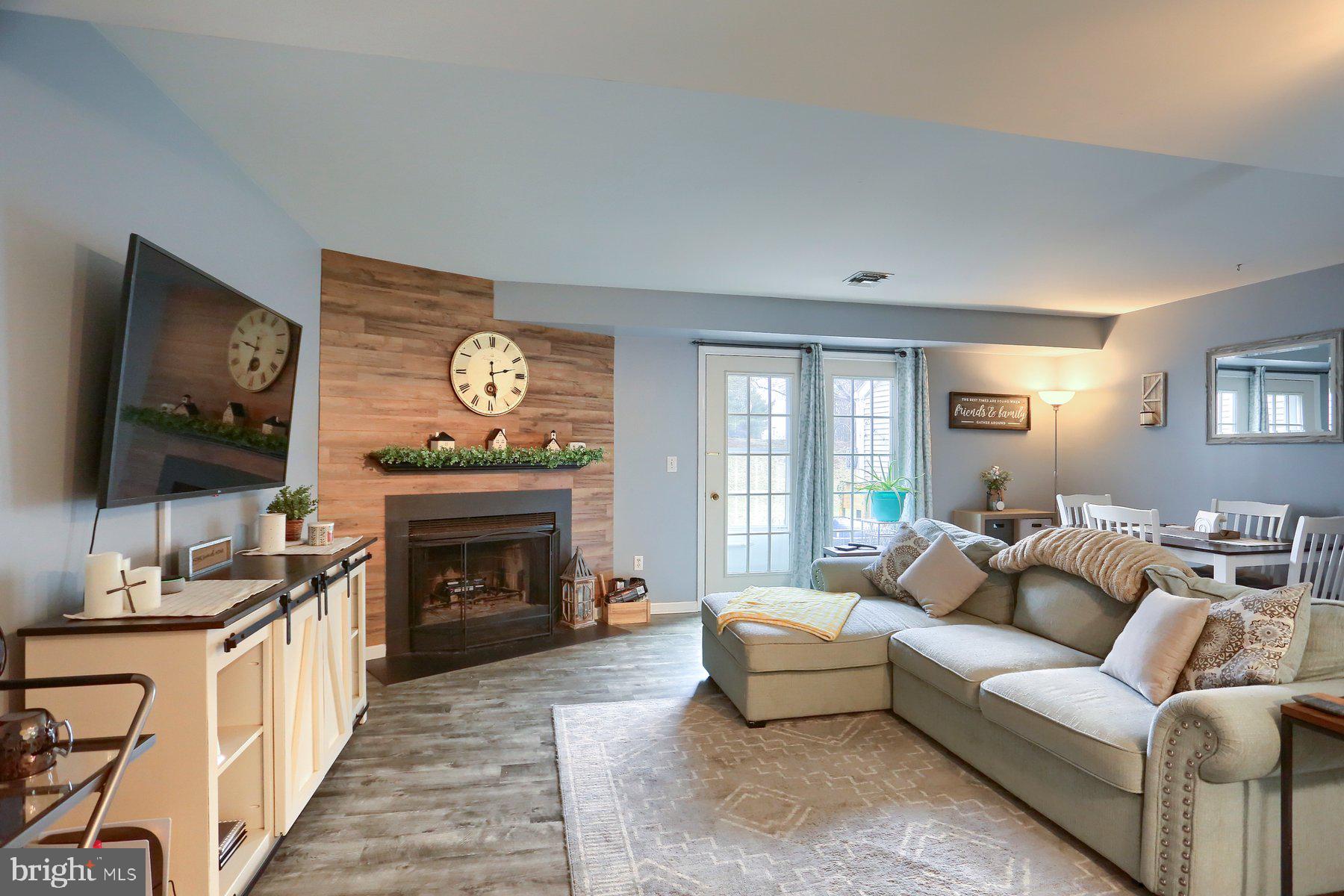 ROCKLEDGE PALMYRA PA - Residential