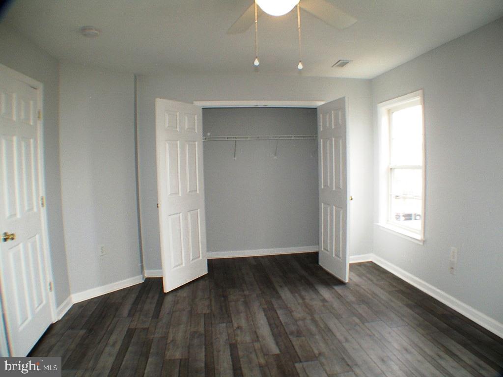 LAUREL RIDGE - Residential