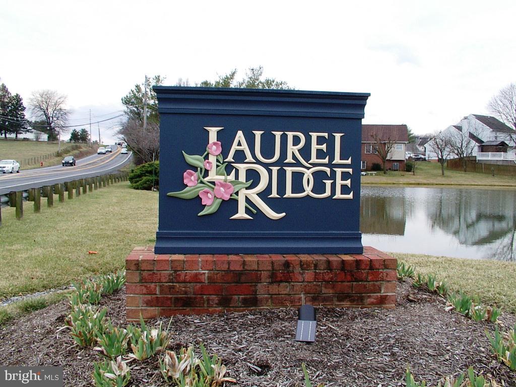 LAUREL RIDGE - Residential