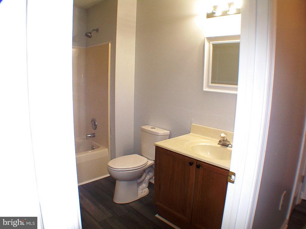 LAUREL RIDGE - Residential