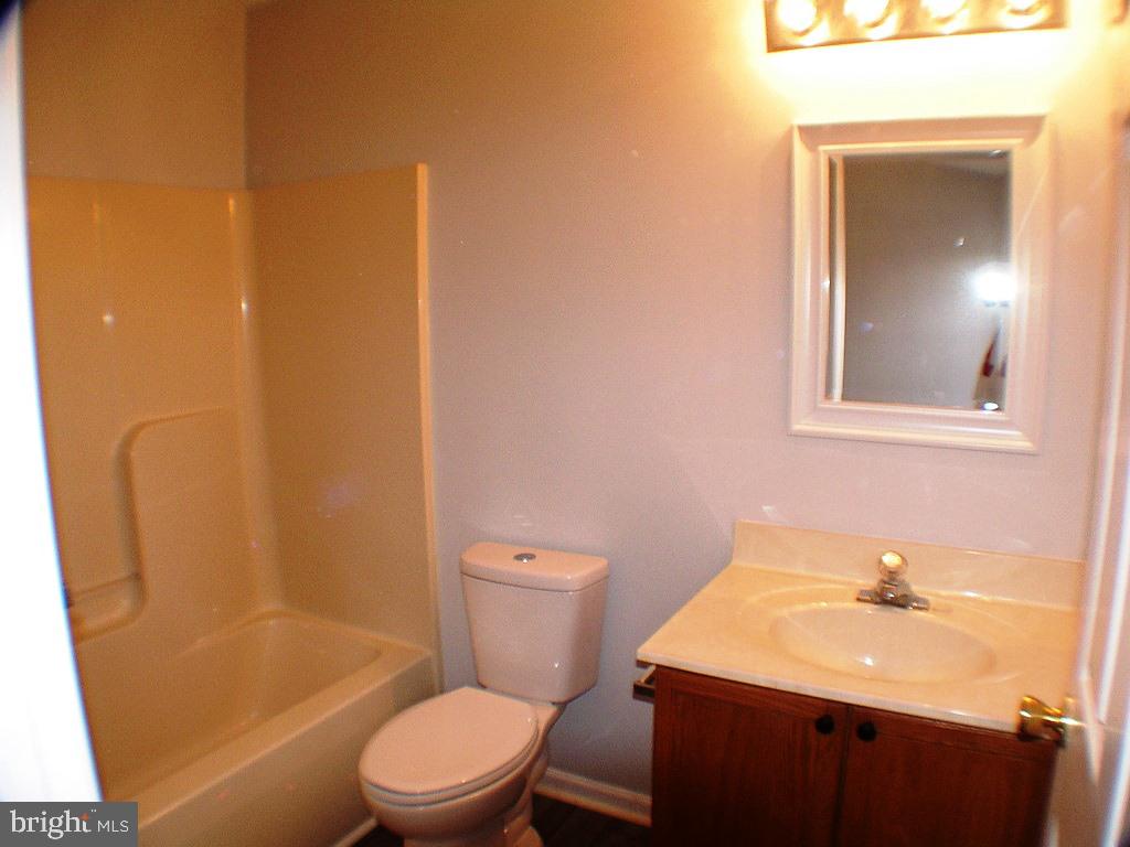 LAUREL RIDGE - Residential