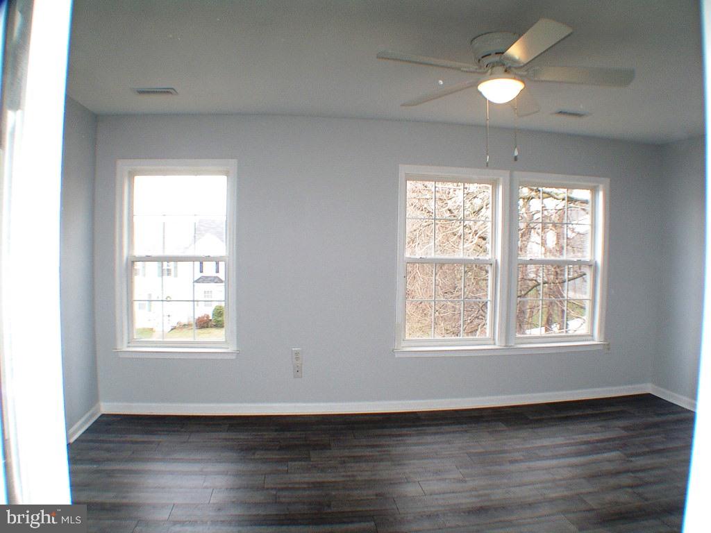 LAUREL RIDGE - Residential