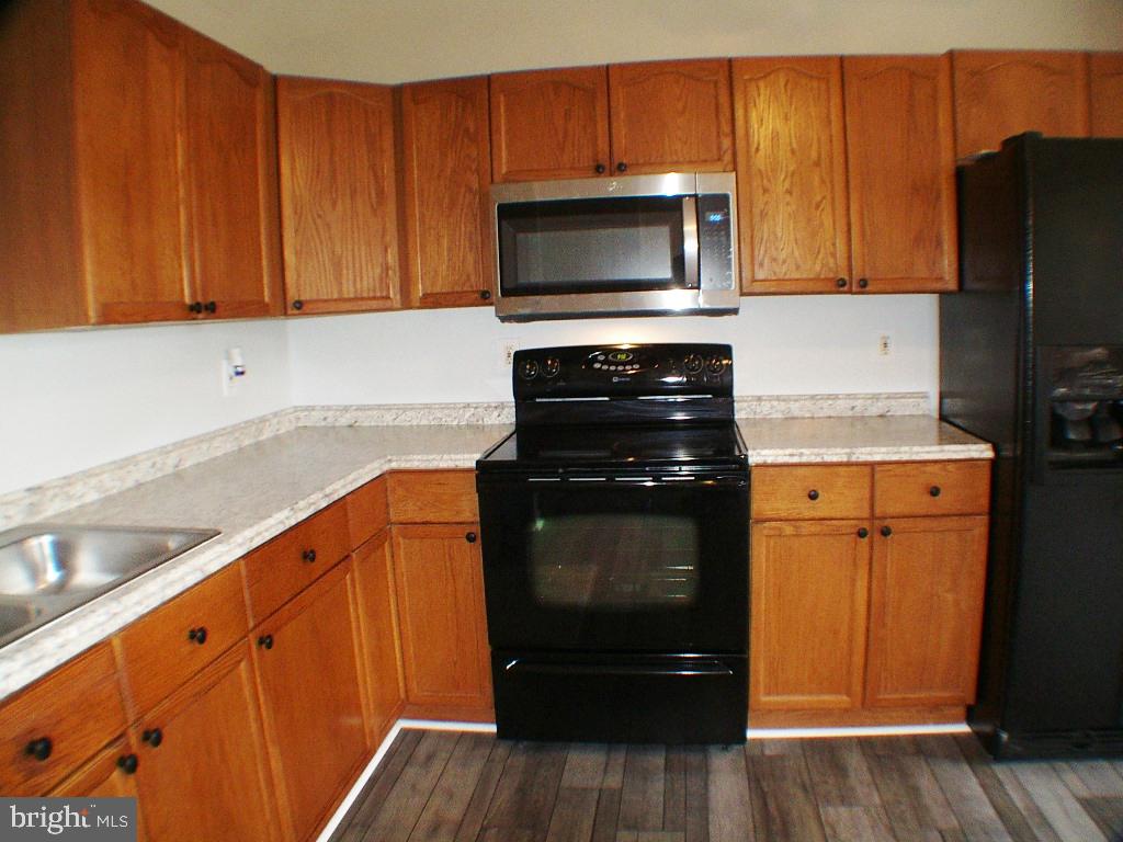 LAUREL RIDGE - Residential