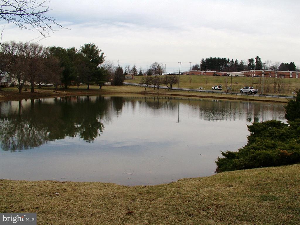 LAUREL RIDGE - Residential