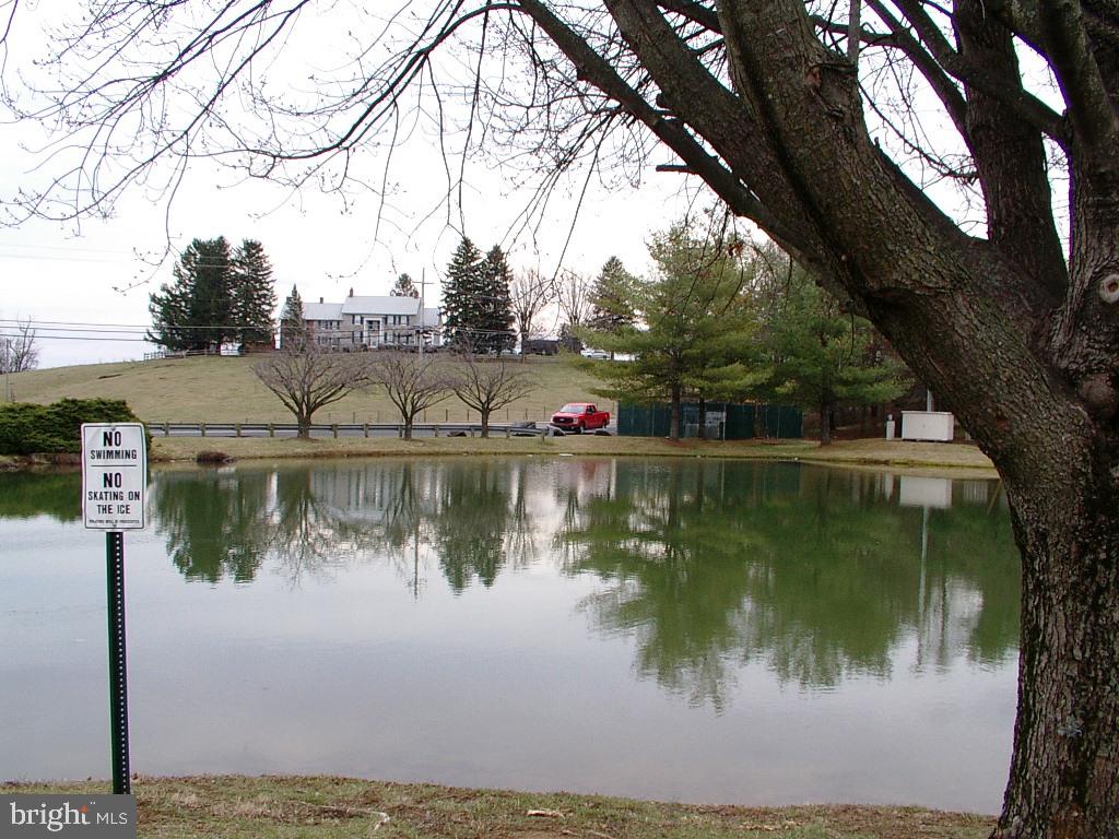 LAUREL RIDGE - Residential