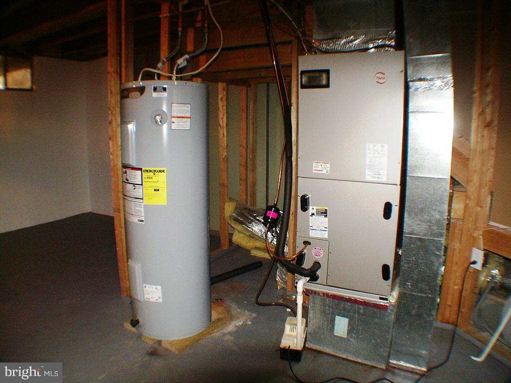 LAUREL RIDGE - Residential