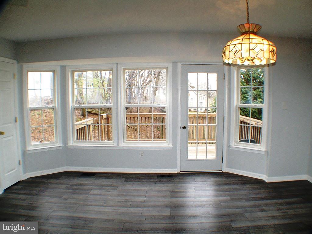 LAUREL RIDGE - Residential