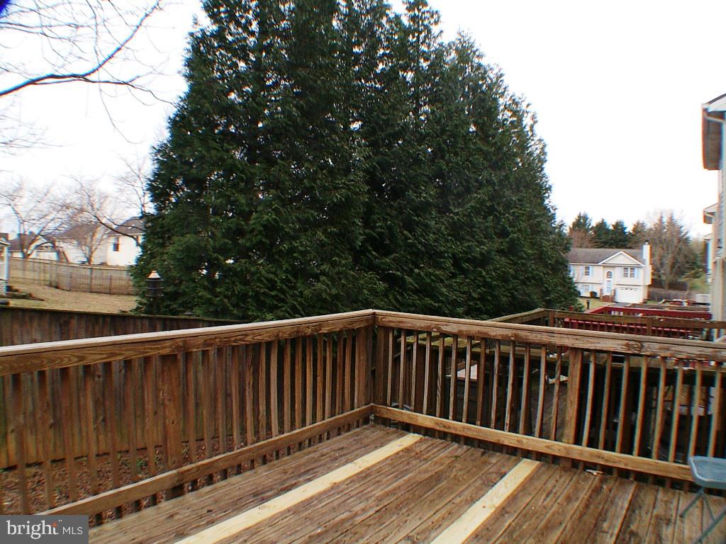 LAUREL RIDGE - Residential