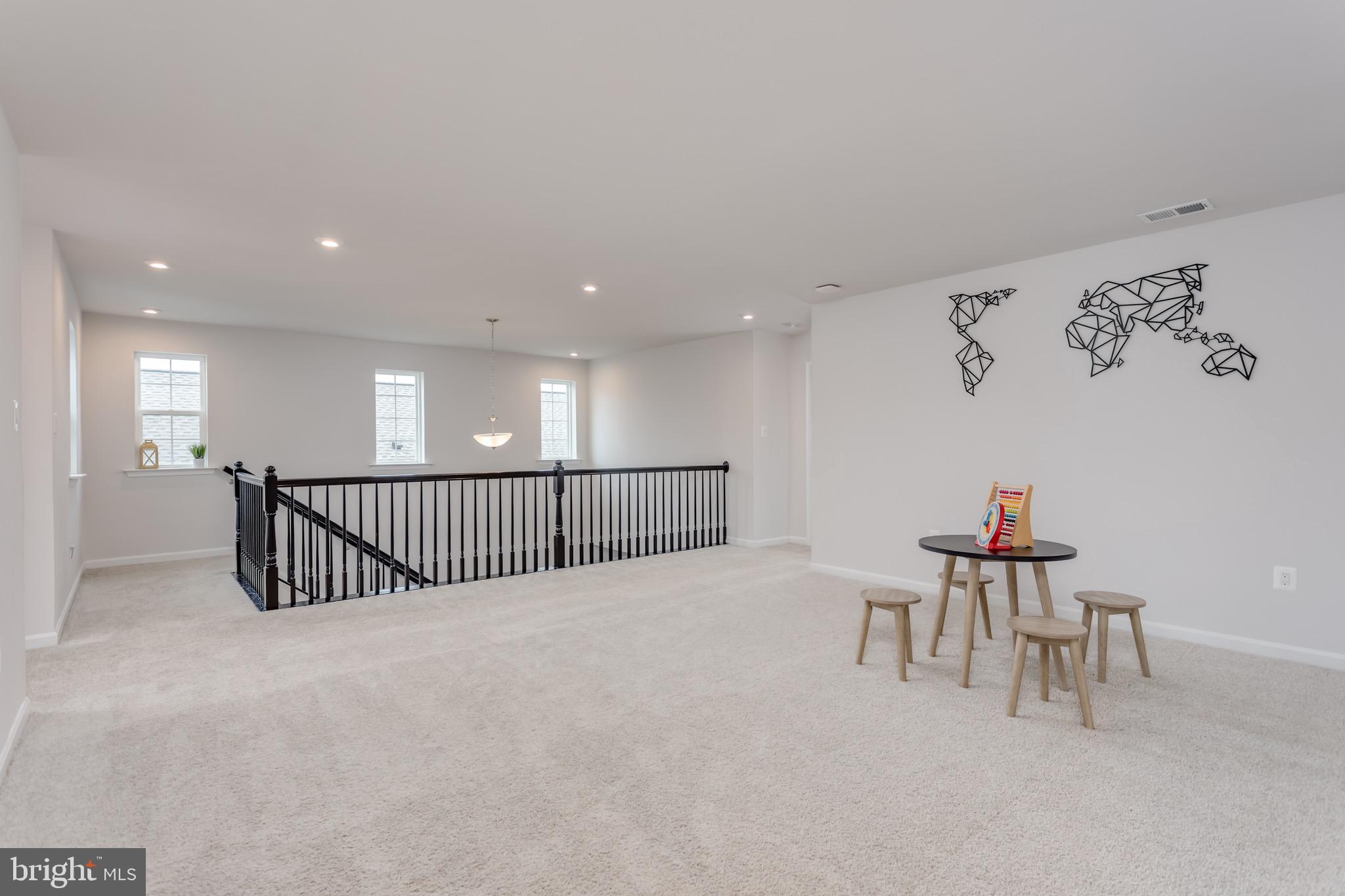 RAVEN OAKS - Residential