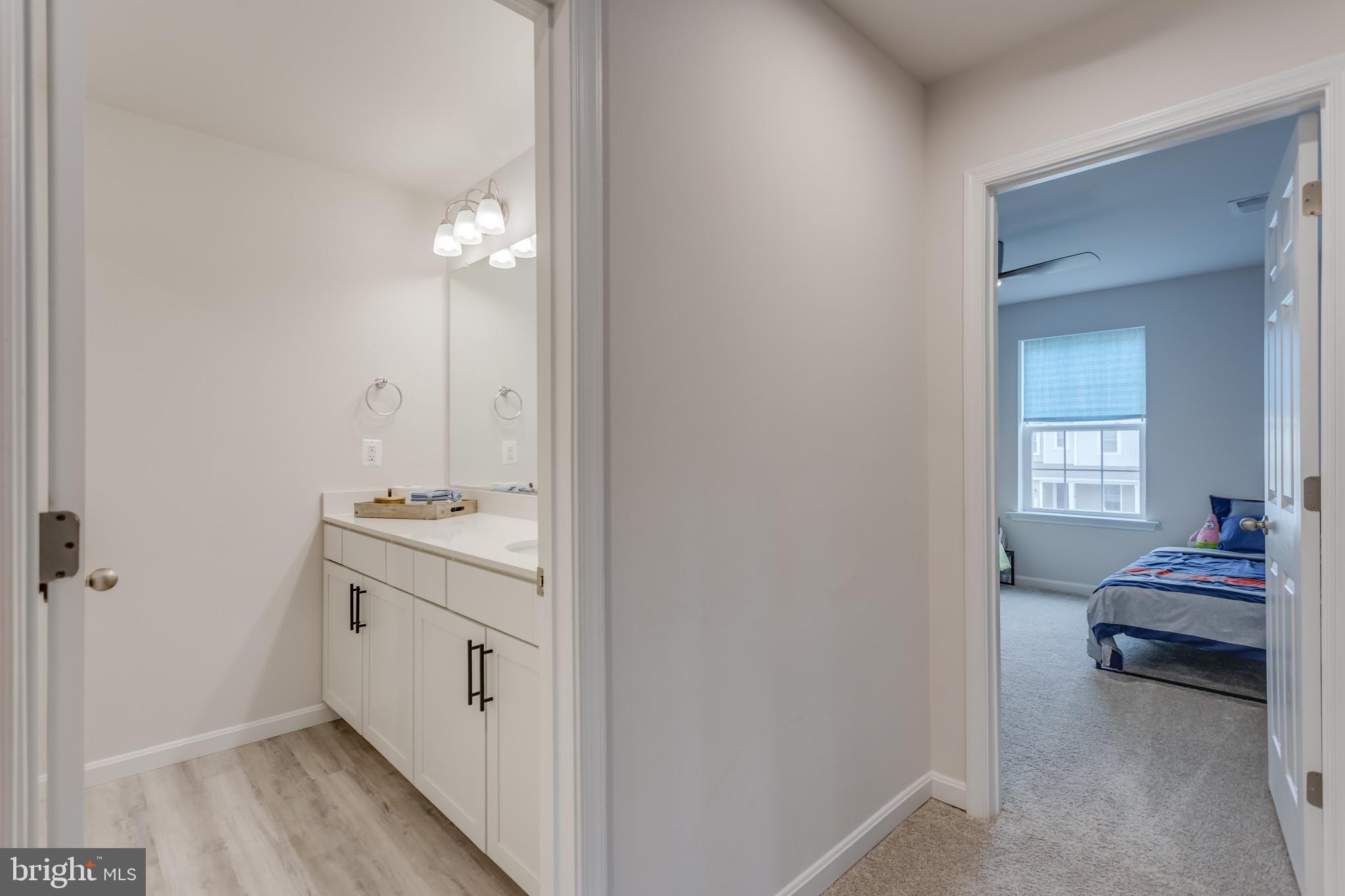 RAVEN OAKS - Residential