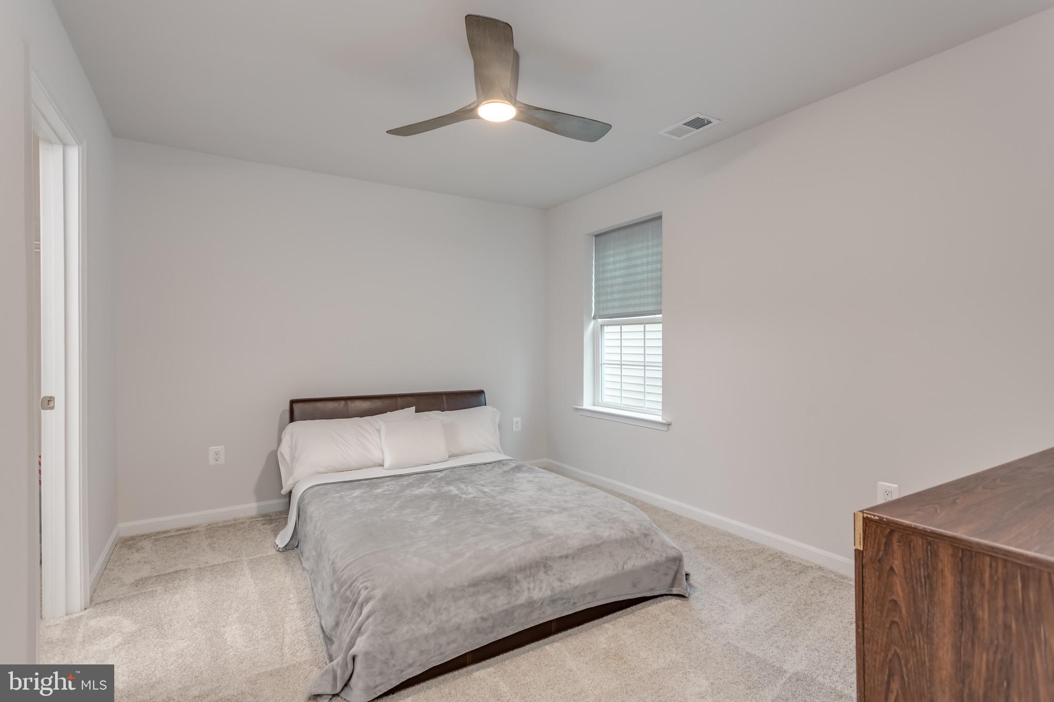 RAVEN OAKS - Residential