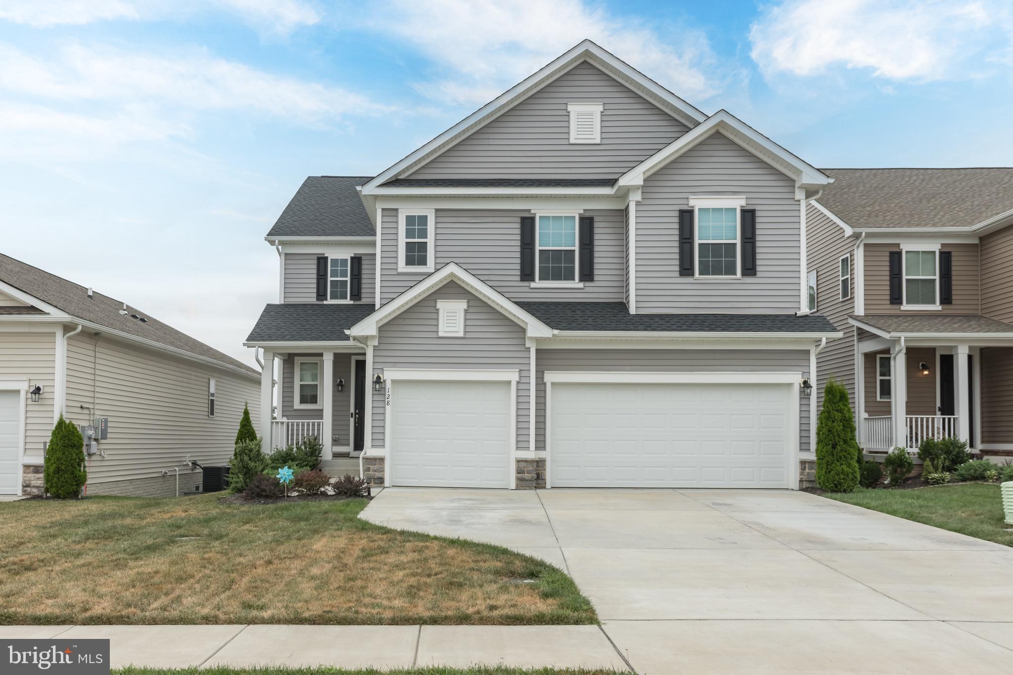 128 RAVEN OAKS DRIVE