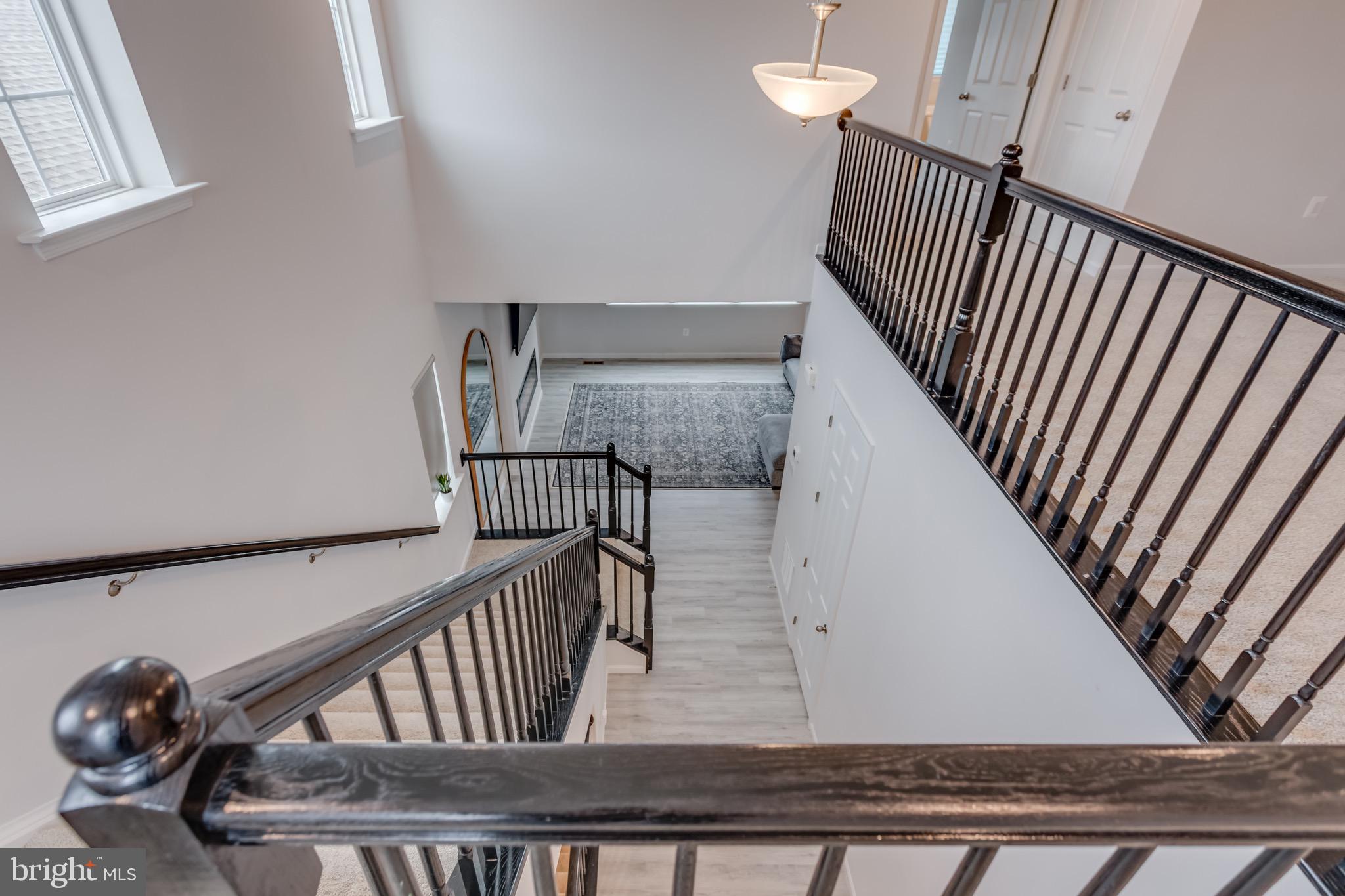 RAVEN OAKS - Residential