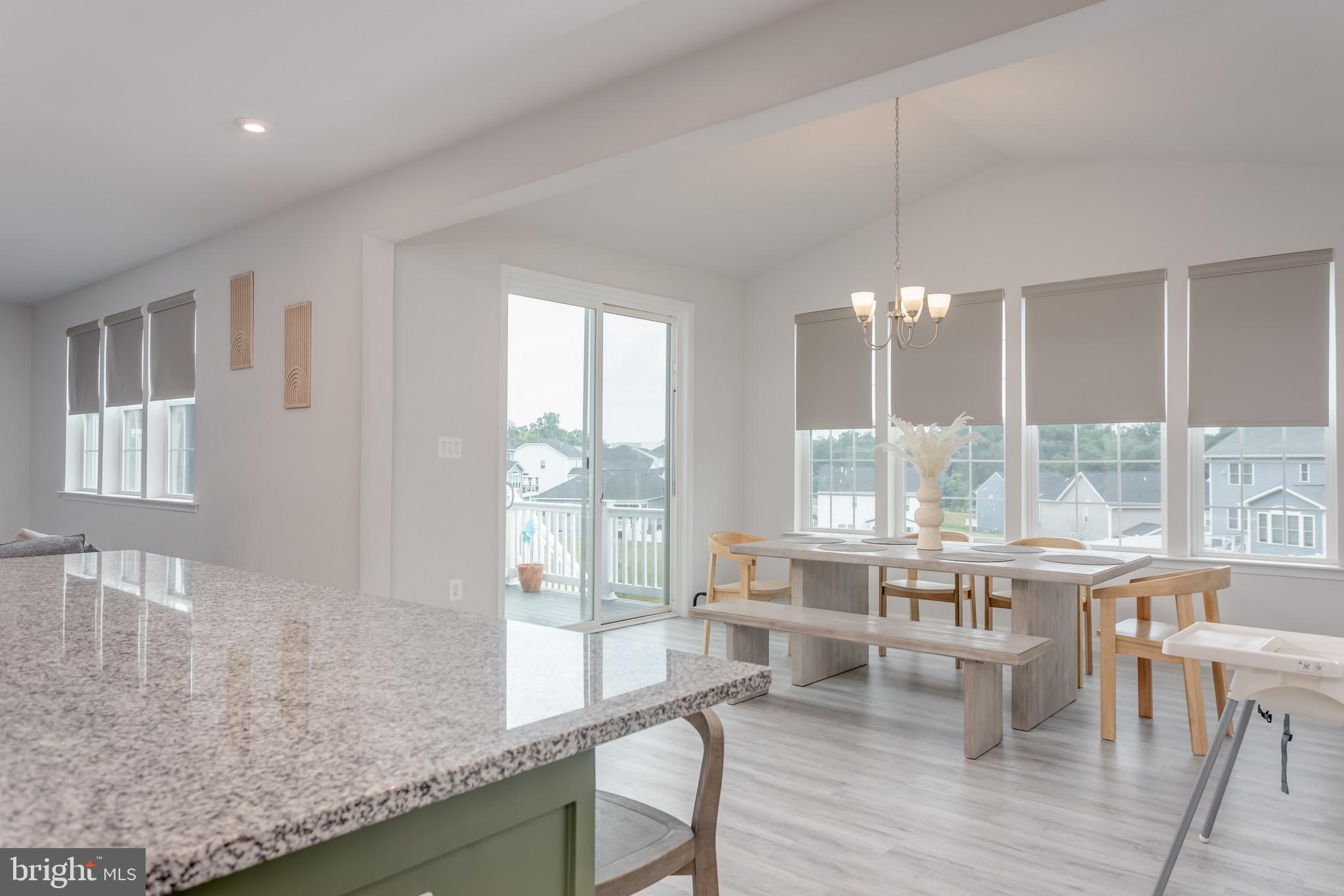 RAVEN OAKS - Residential