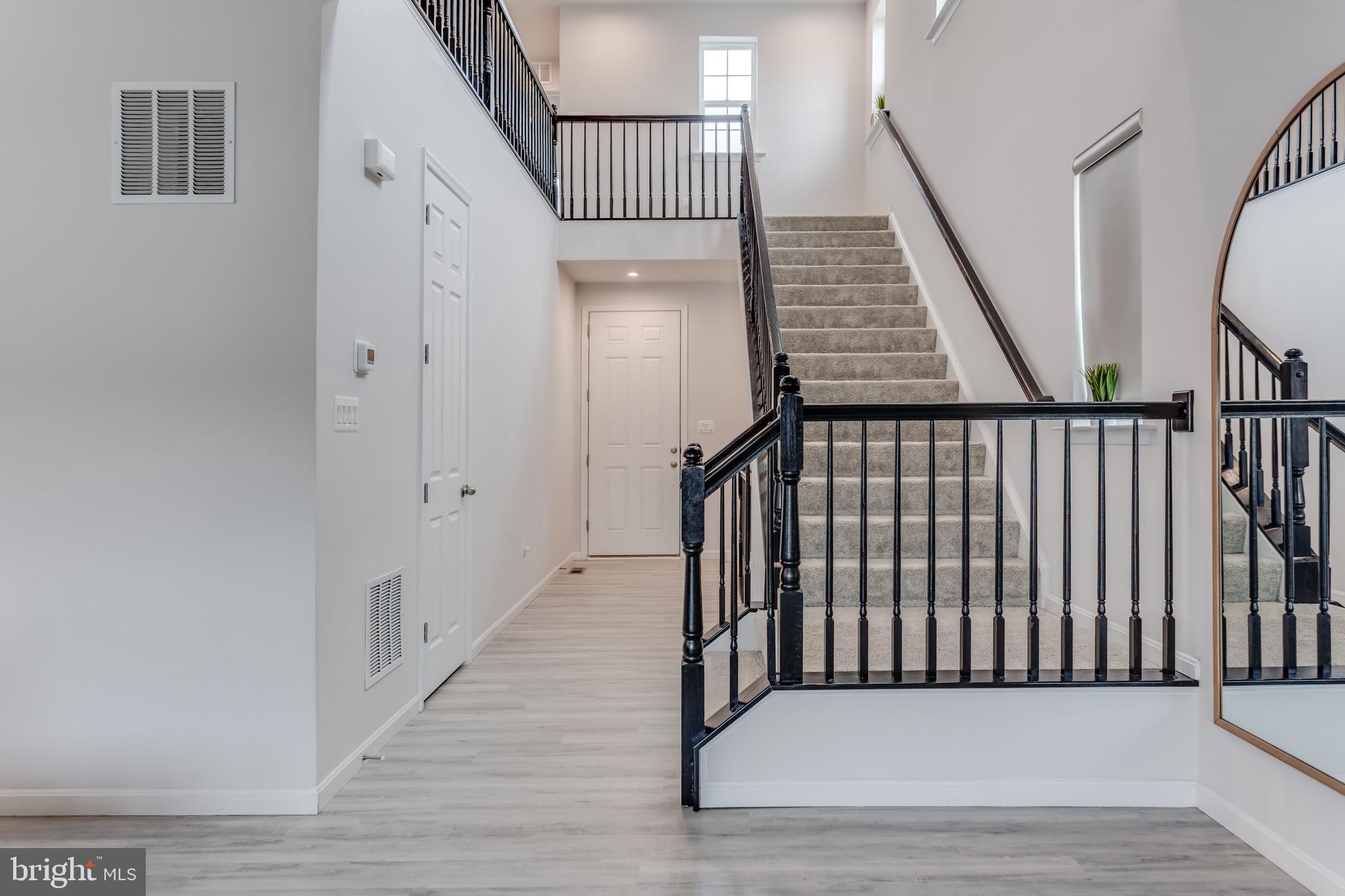 RAVEN OAKS - Residential