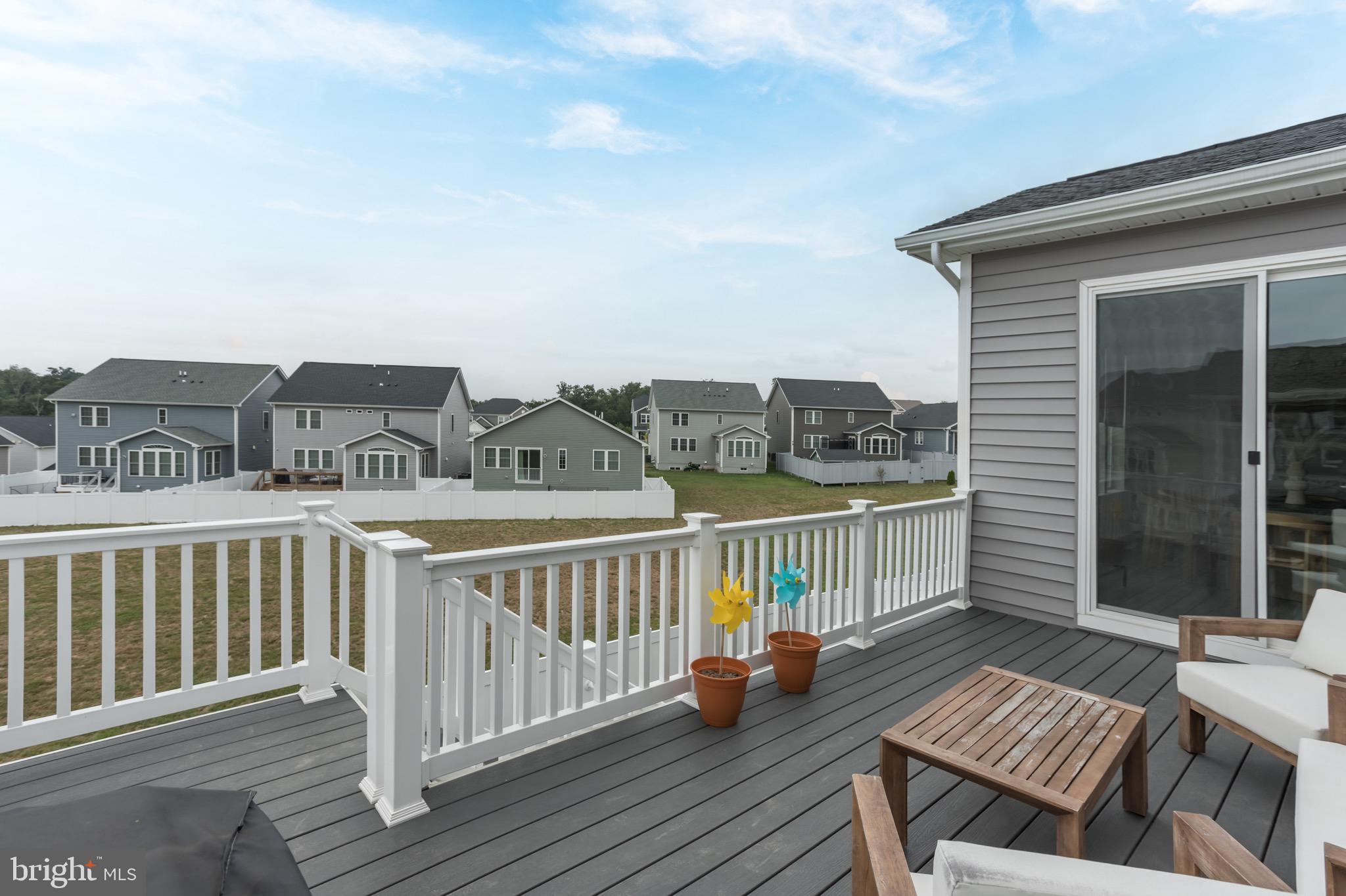 RAVEN OAKS - Residential