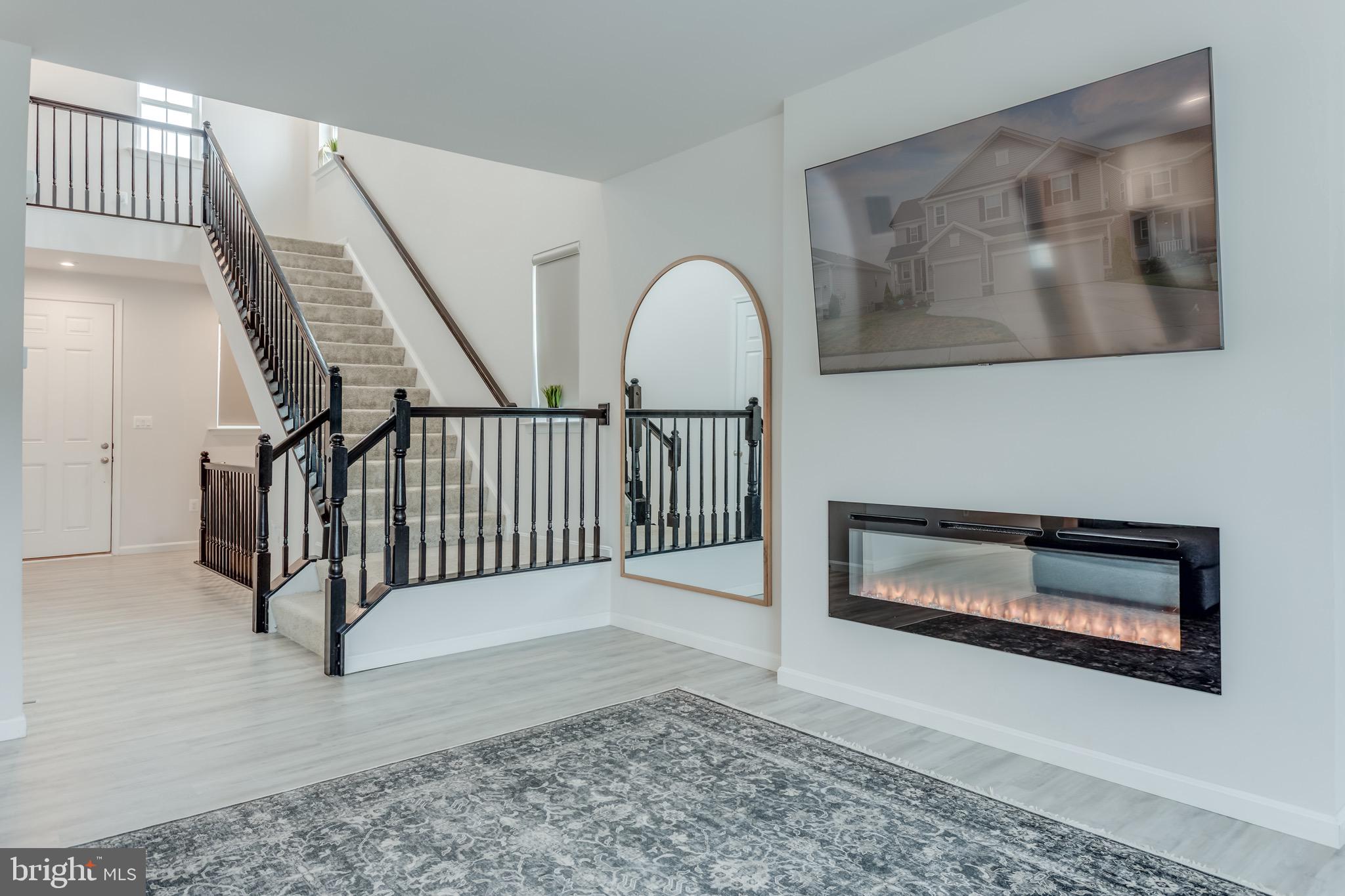 RAVEN OAKS - Residential