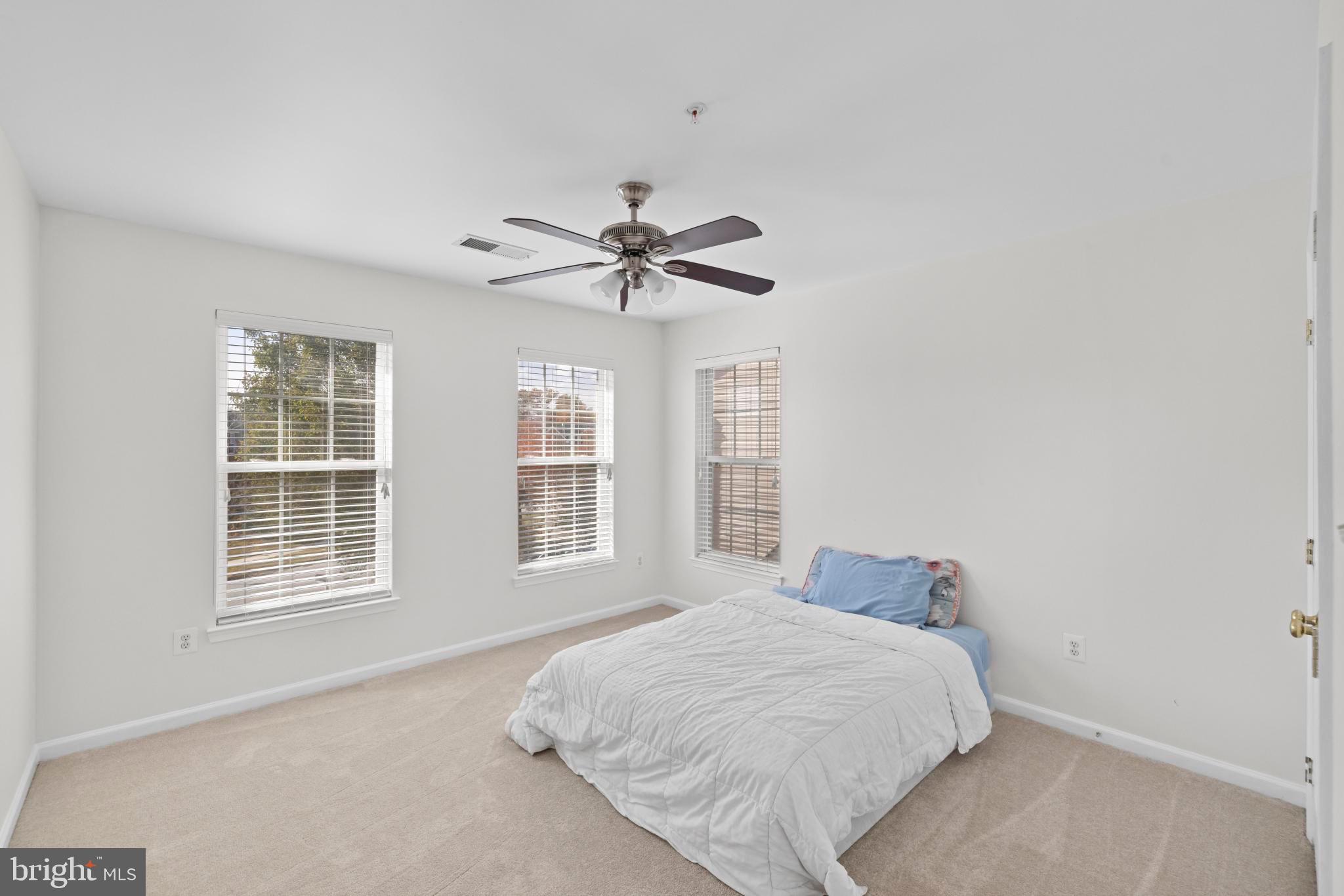 HAMPTON - Residential Lease