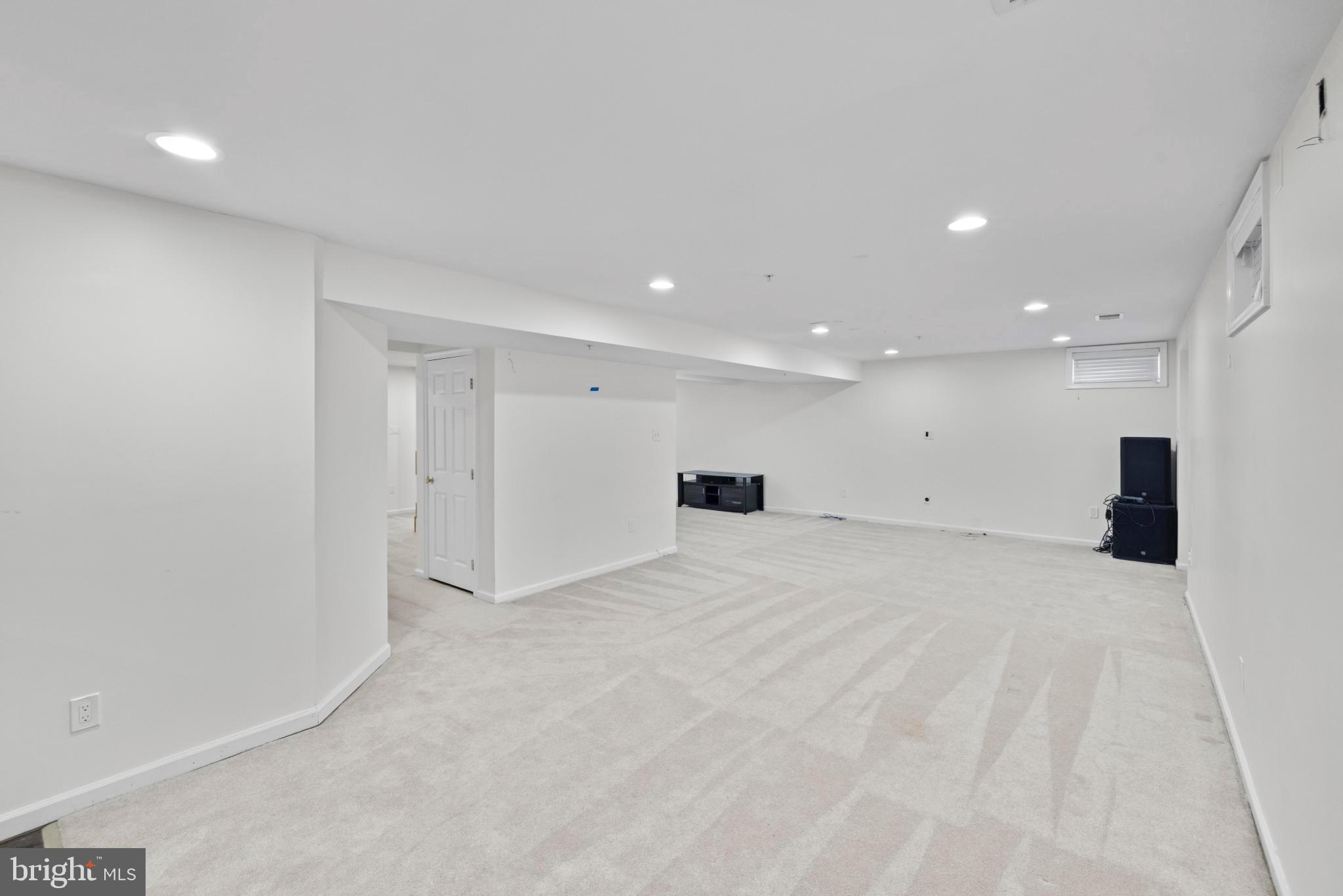 HAMPTON - Residential Lease