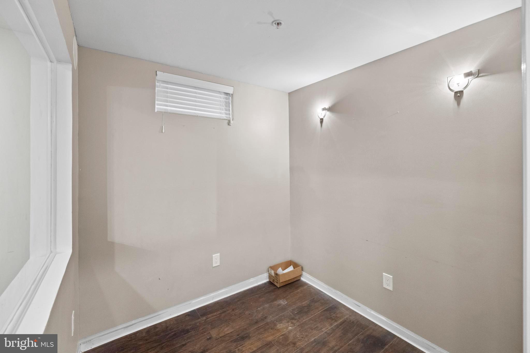 HAMPTON - Residential Lease