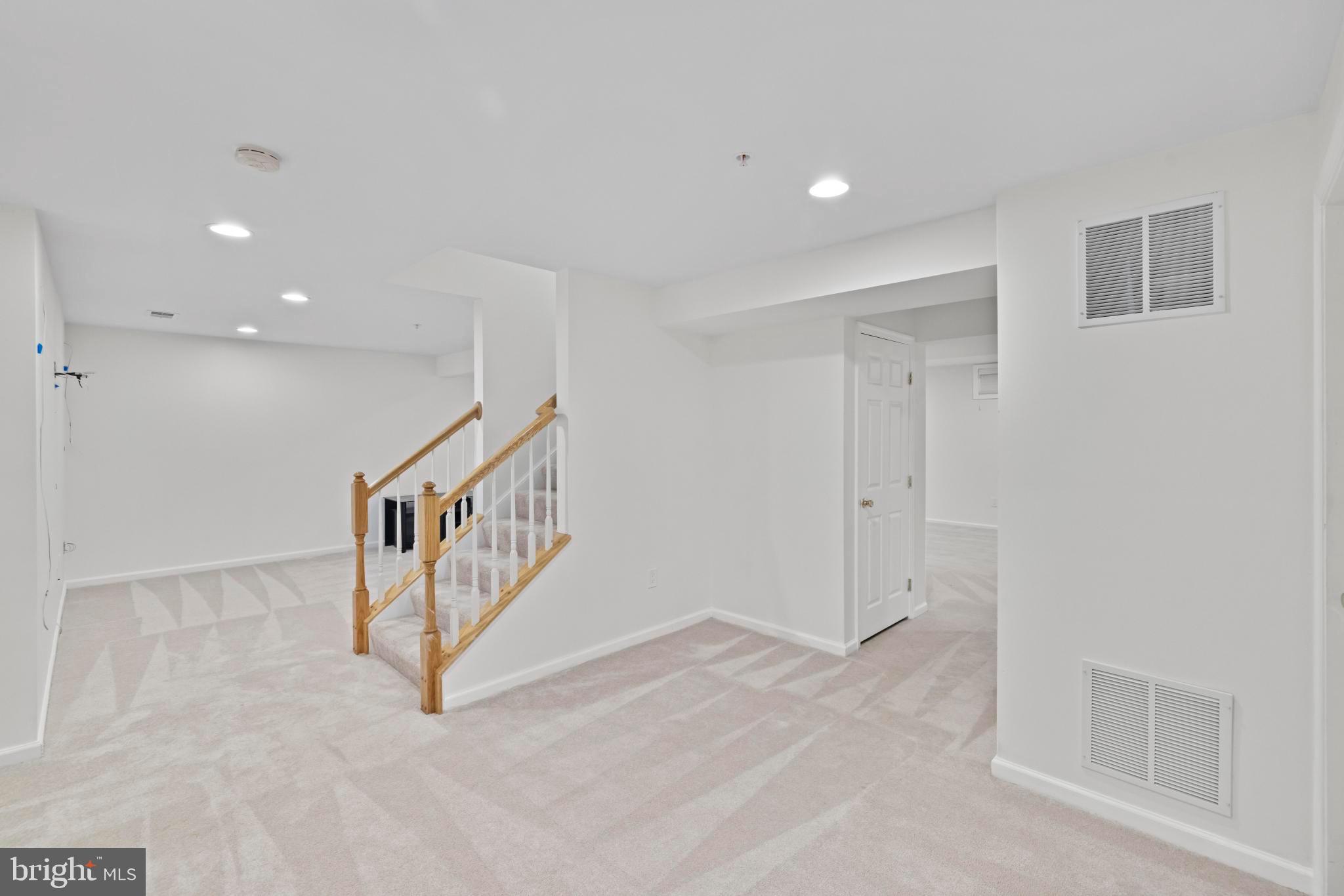 HAMPTON - Residential Lease