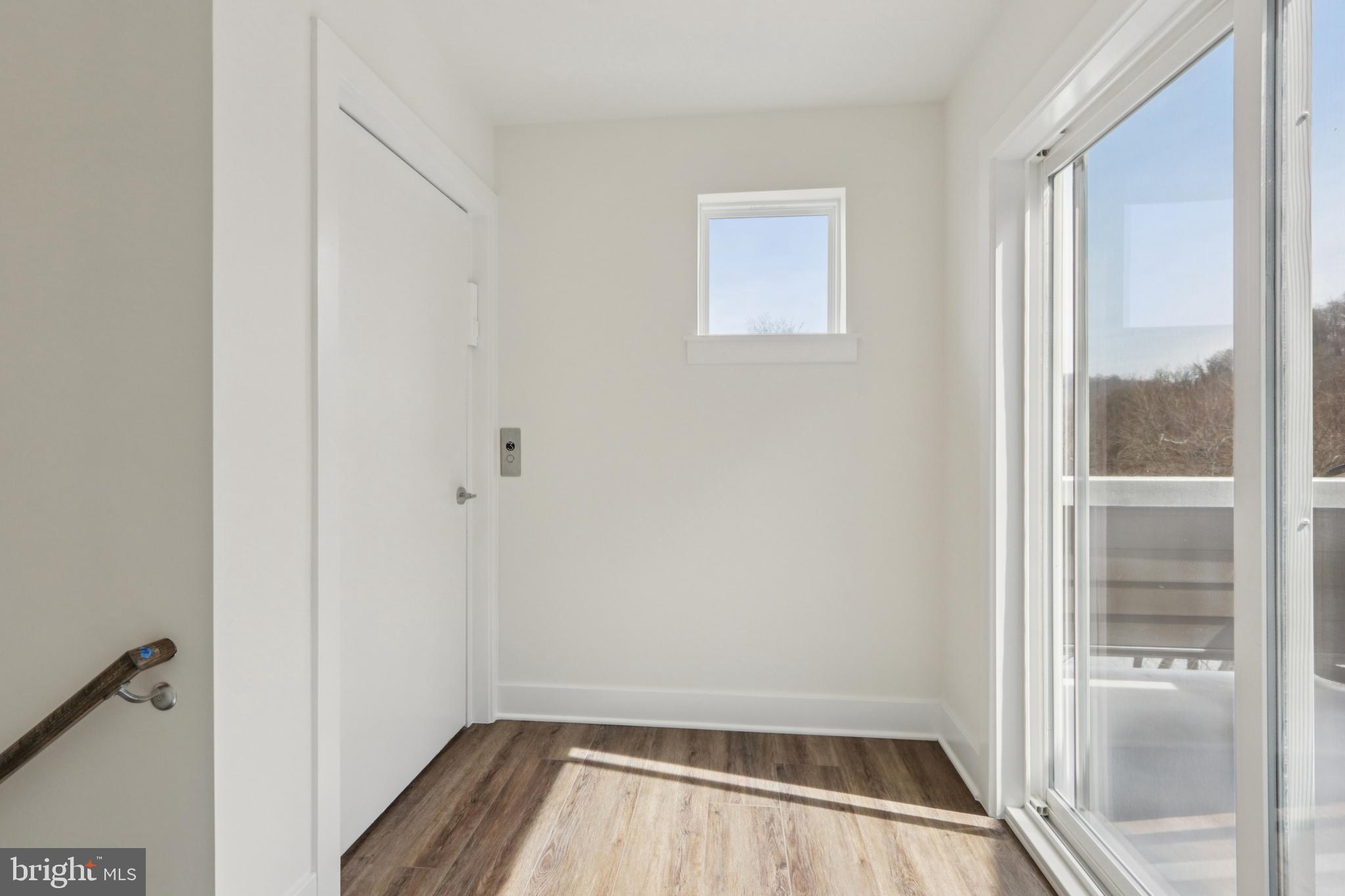 RIVER PLACE - Residential