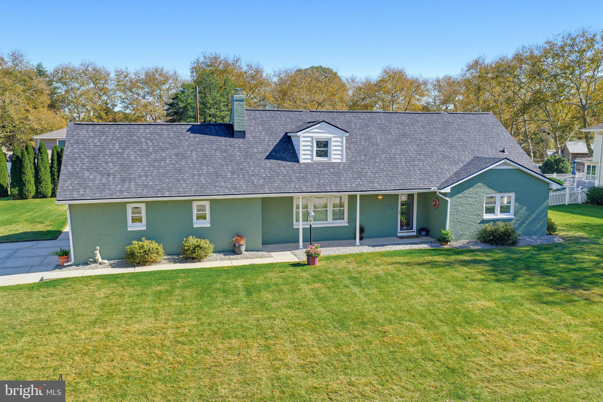 519 MARILYN ROAD