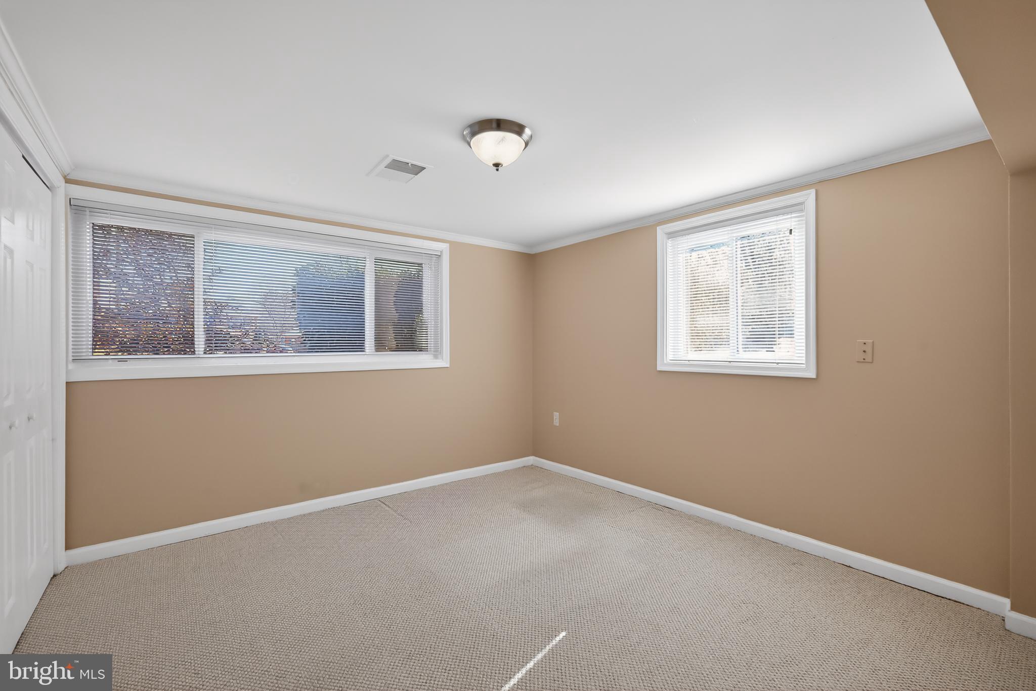 RAVENWOOD PARK - Residential