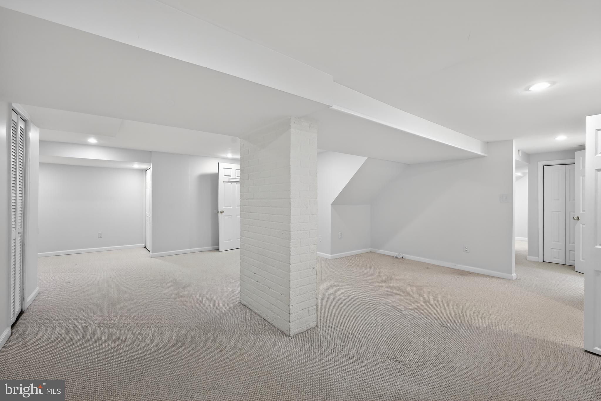 RAVENWOOD PARK - Residential