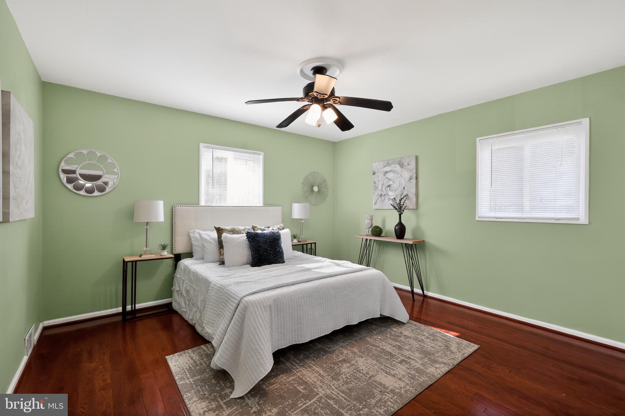 RAVENWOOD PARK - Residential