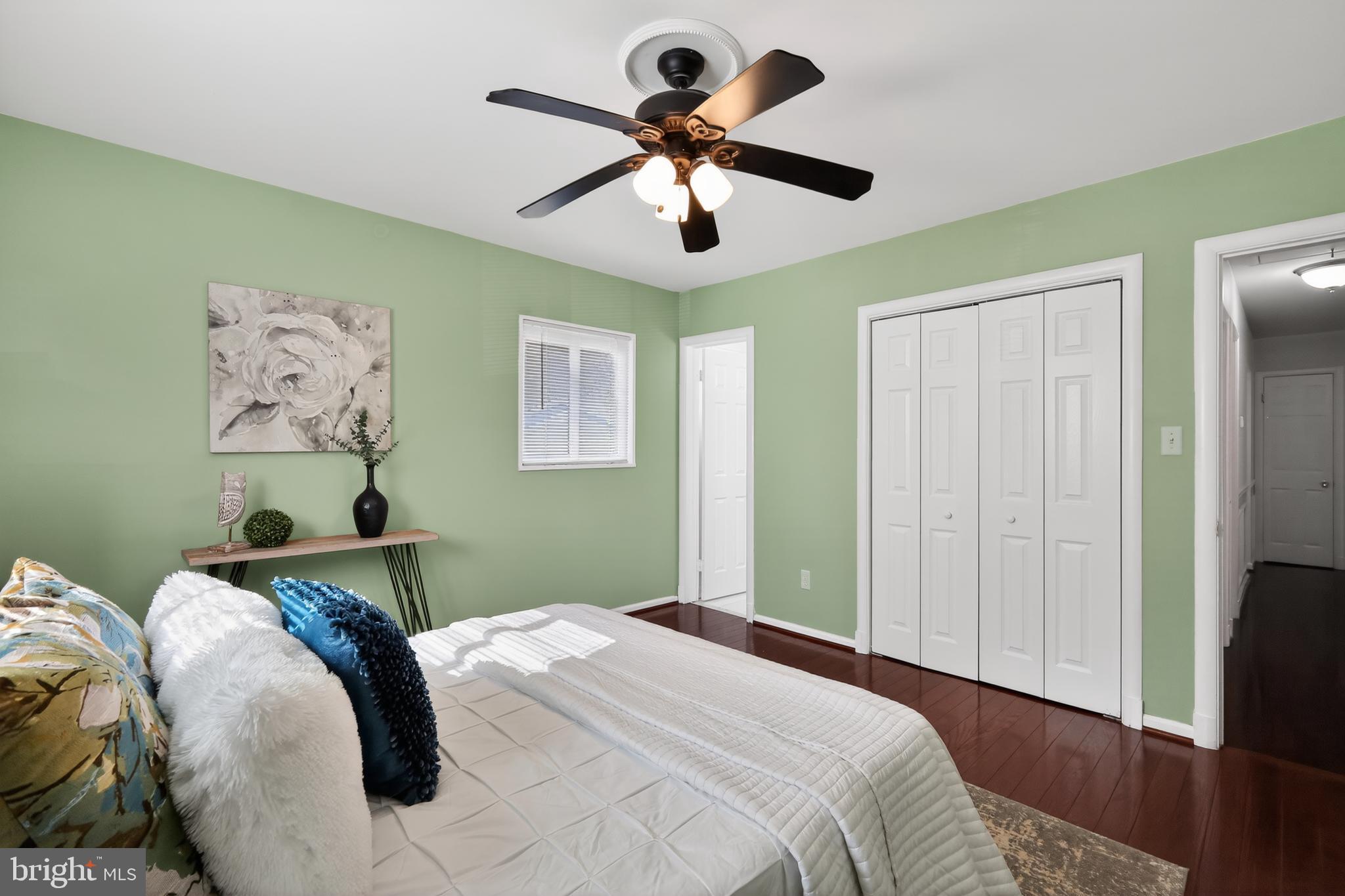 RAVENWOOD PARK - Residential