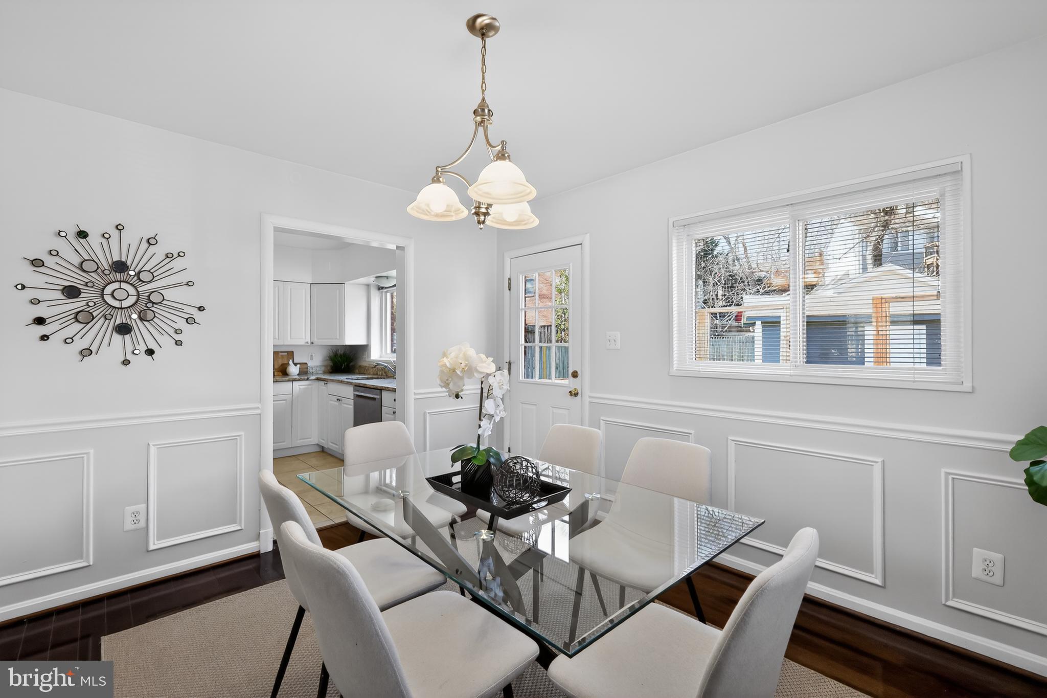 RAVENWOOD PARK - Residential