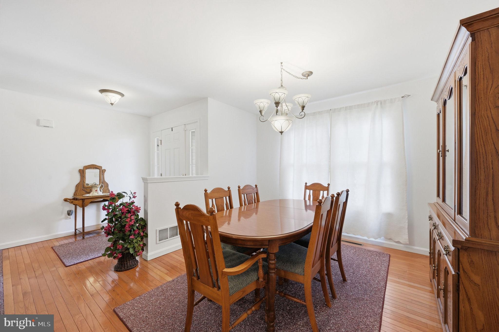 111 W HIGH HILL ROAD
