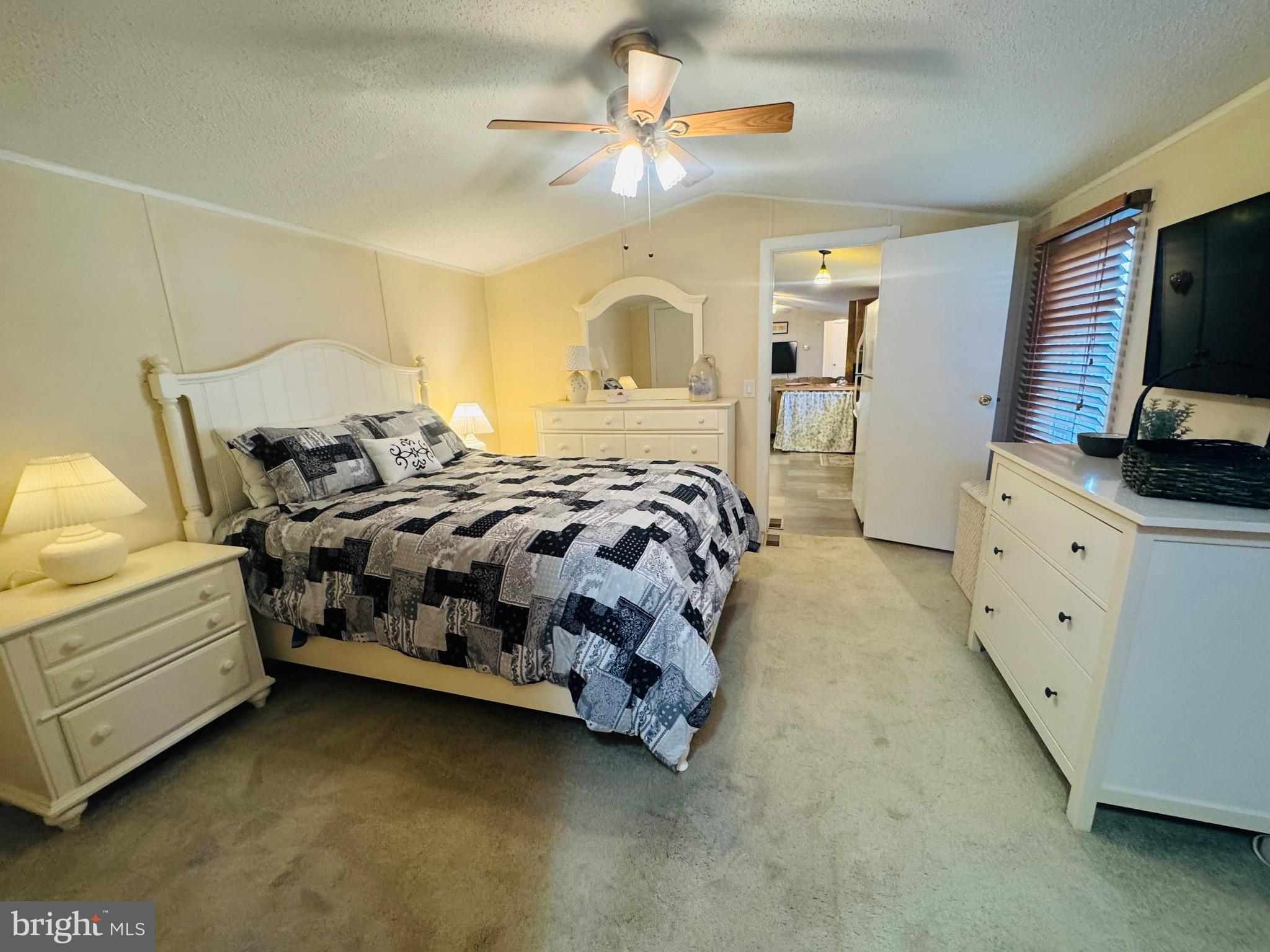 SHADY PARK - Residential