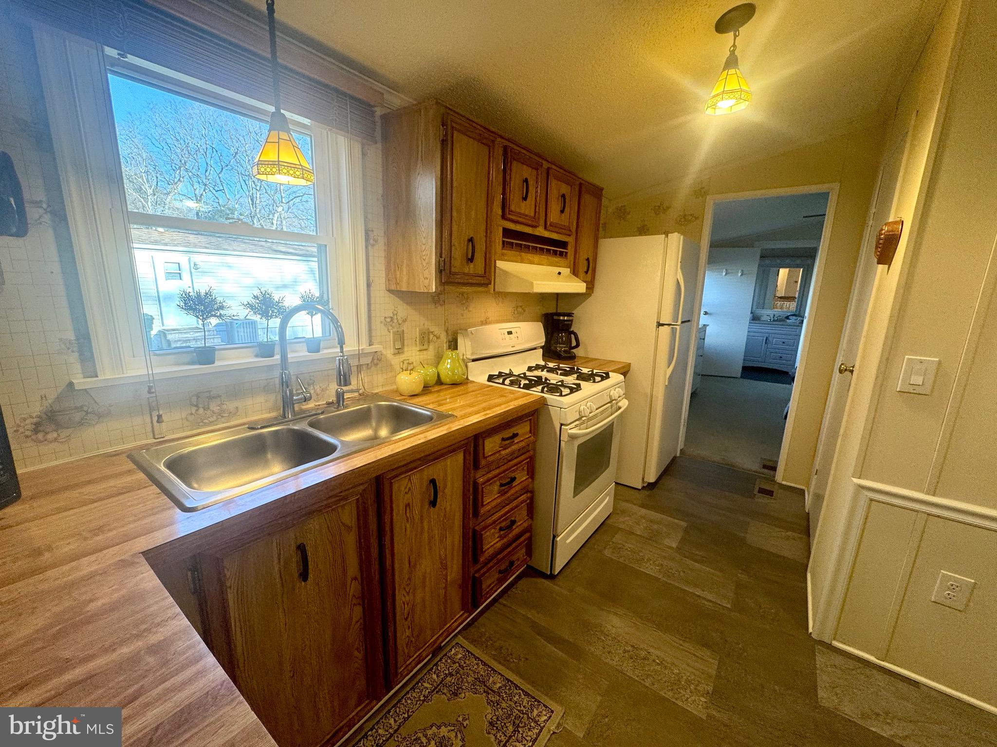 SHADY PARK - Residential