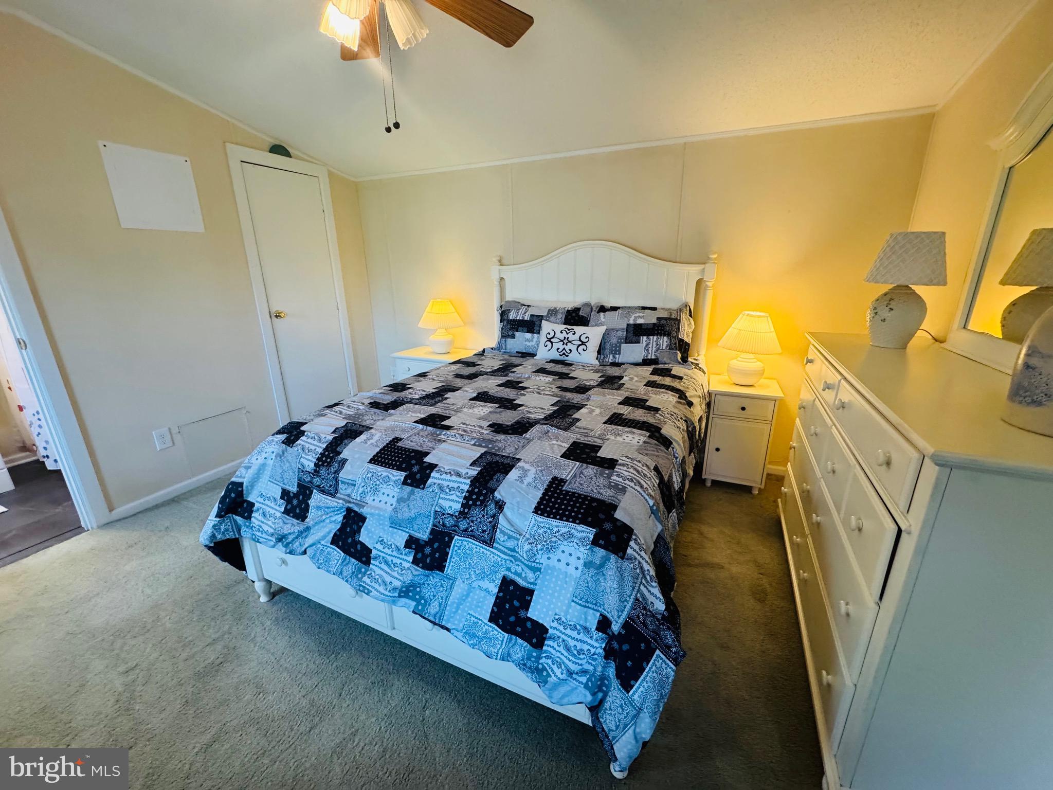 SHADY PARK - Residential