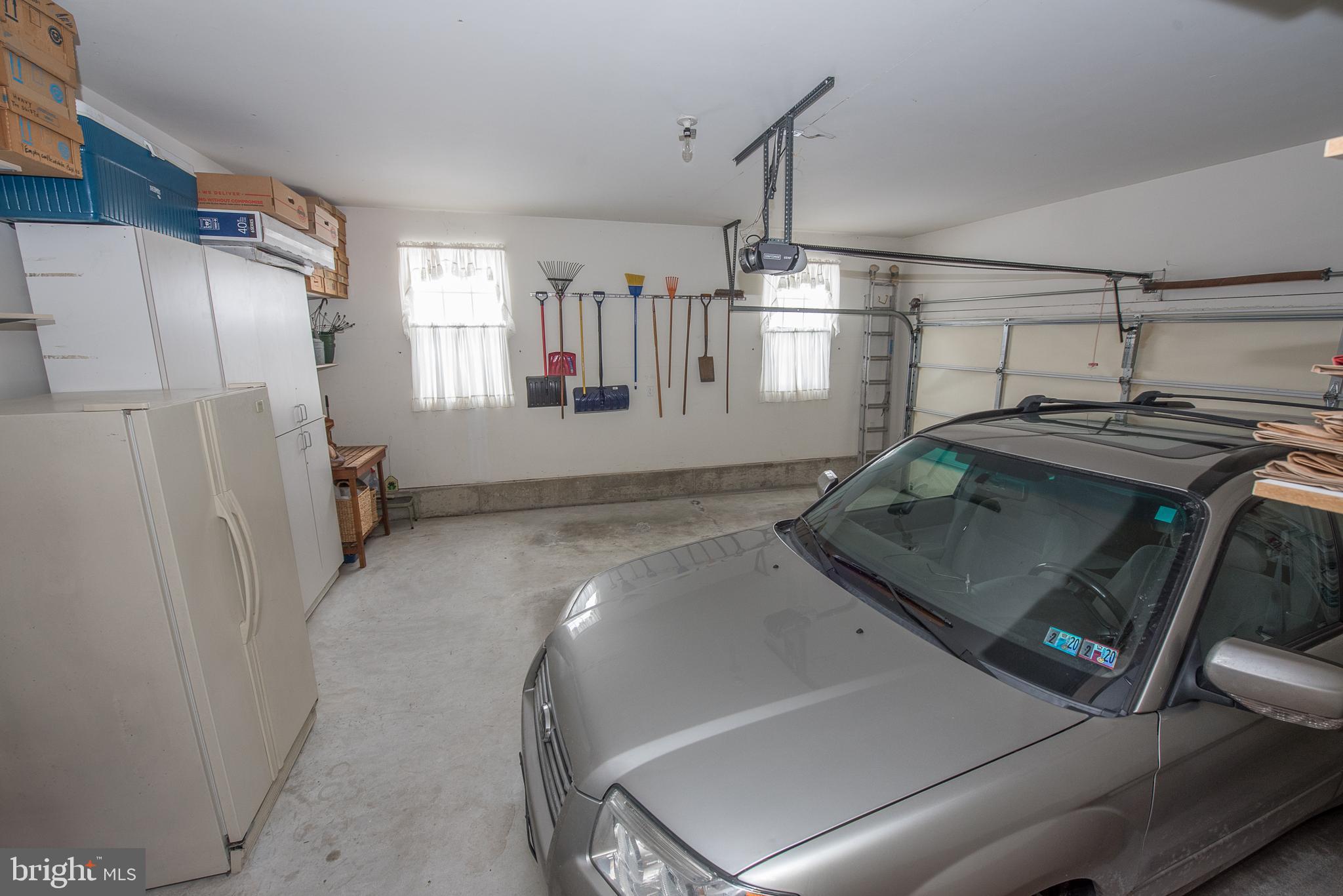 FOX HILL FARM - Residential