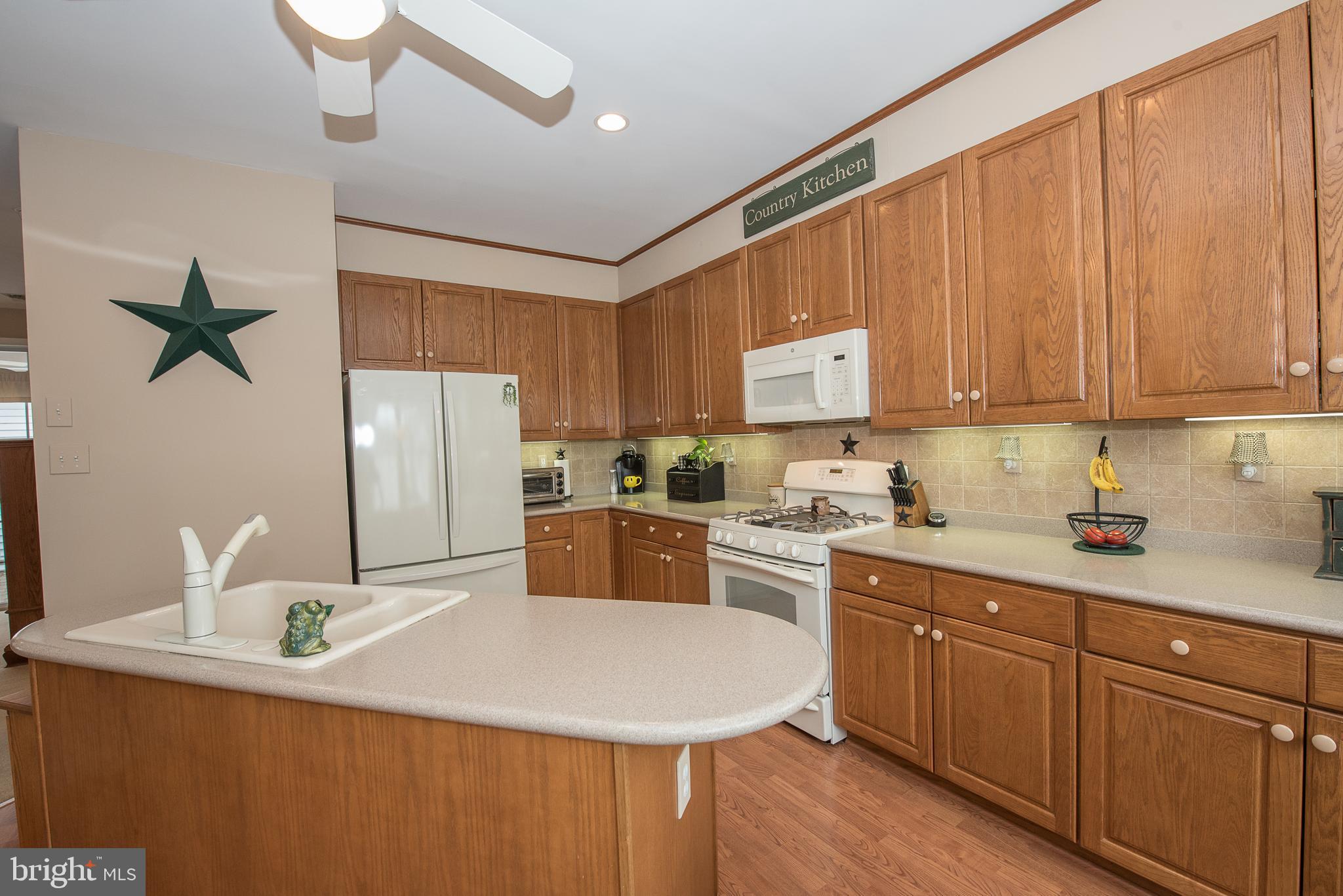 FOX HILL FARM - Residential