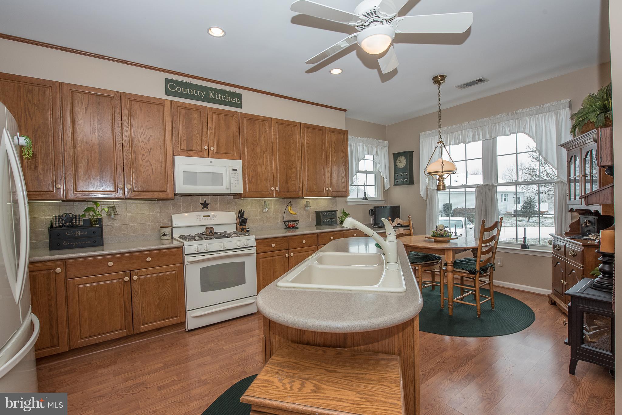 FOX HILL FARM - Residential