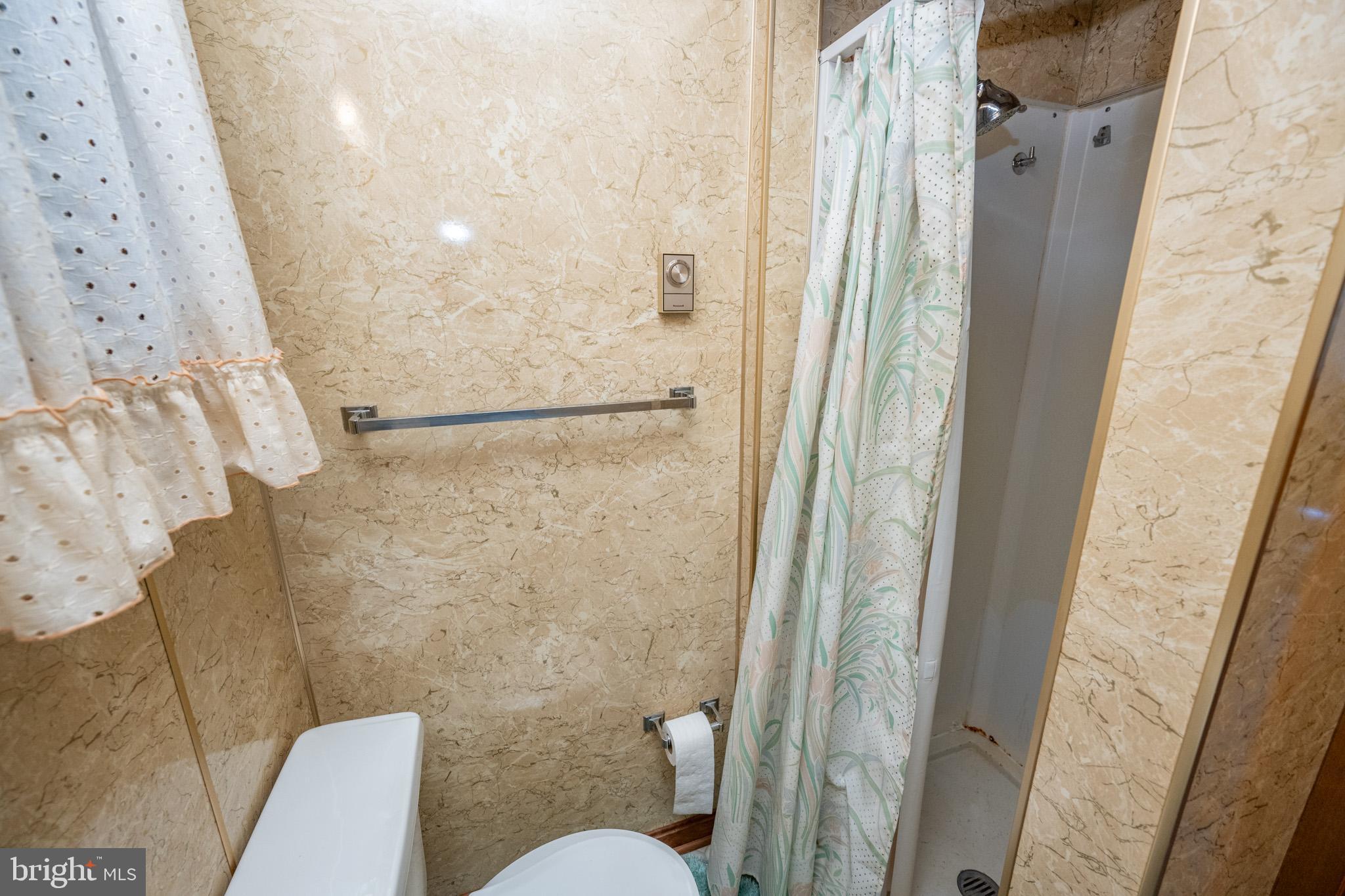 NARROWS HILL - Residential