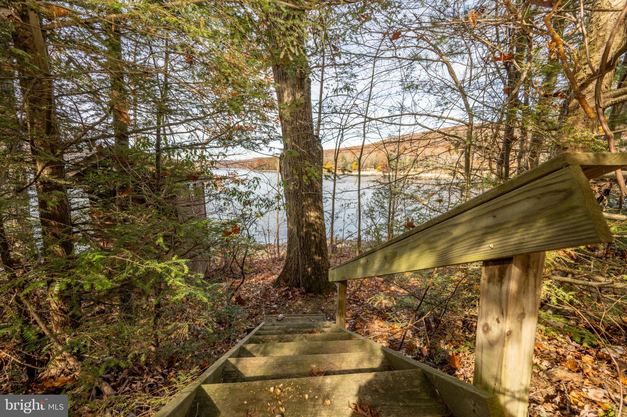 NARROWS HILL - Residential