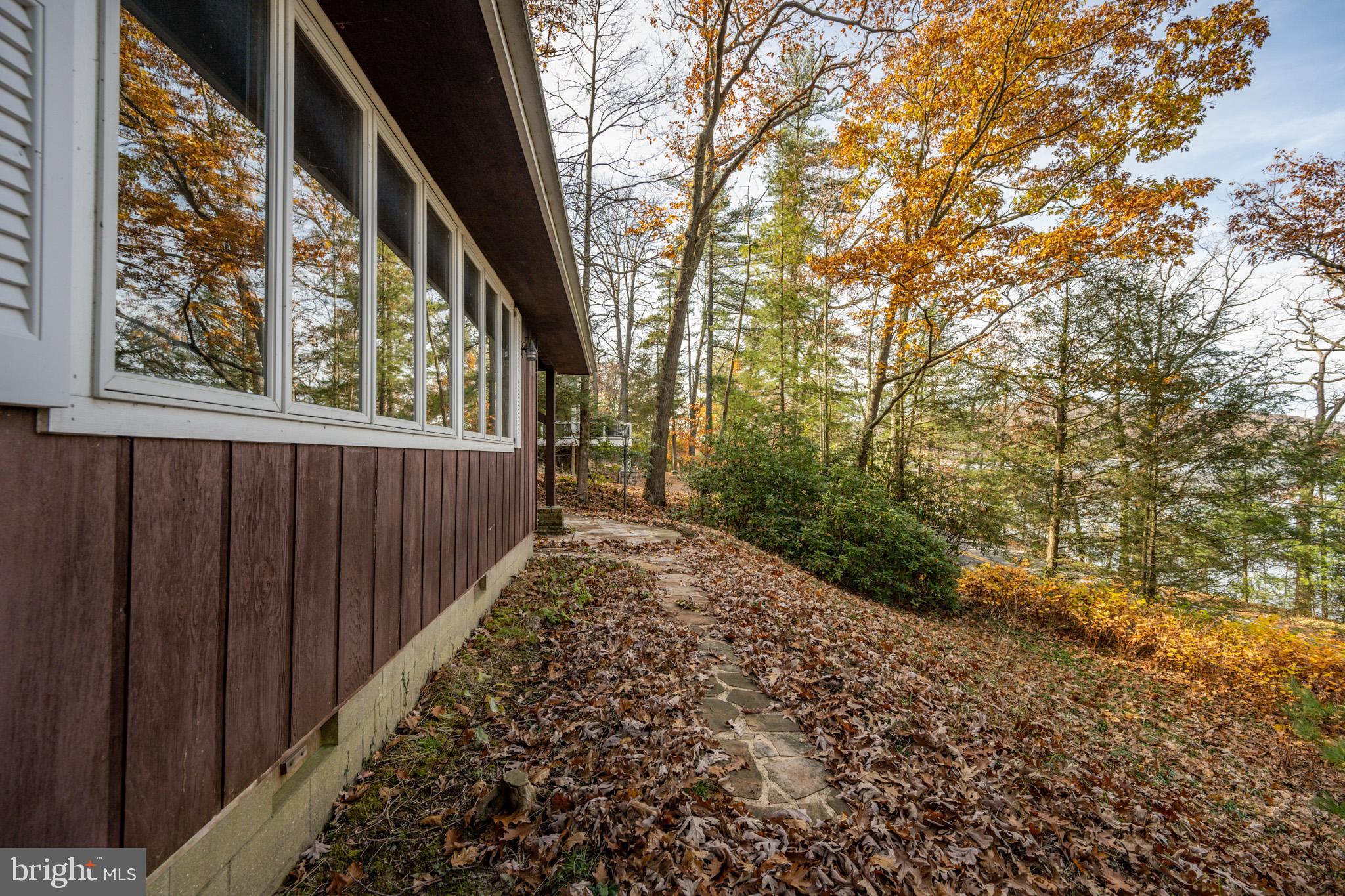 NARROWS HILL - Residential