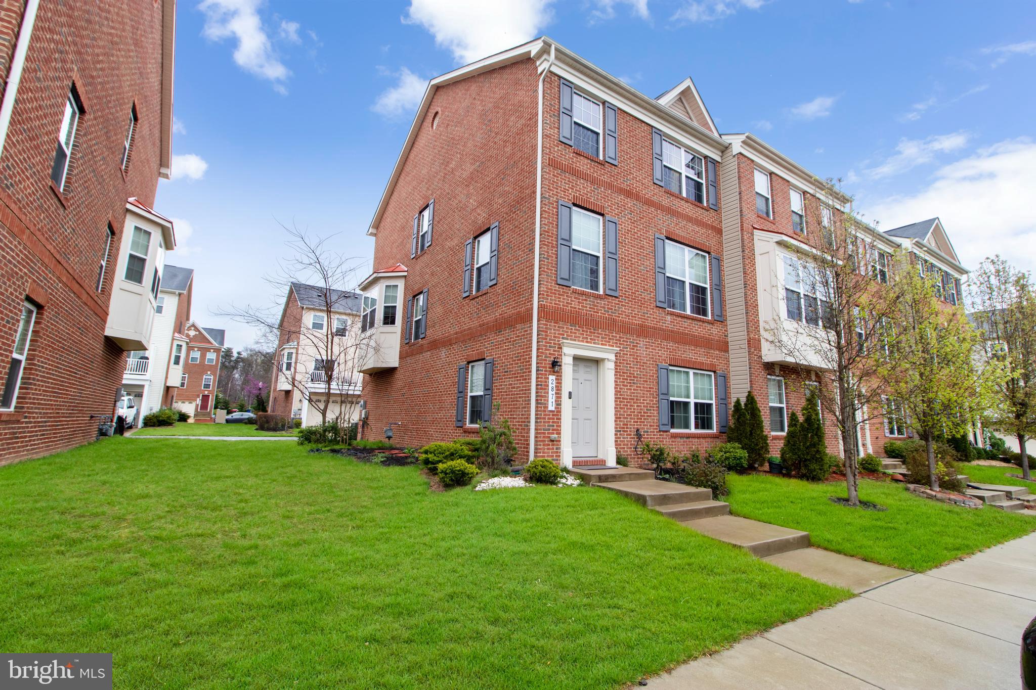 CHELSEA MANOR - Residential