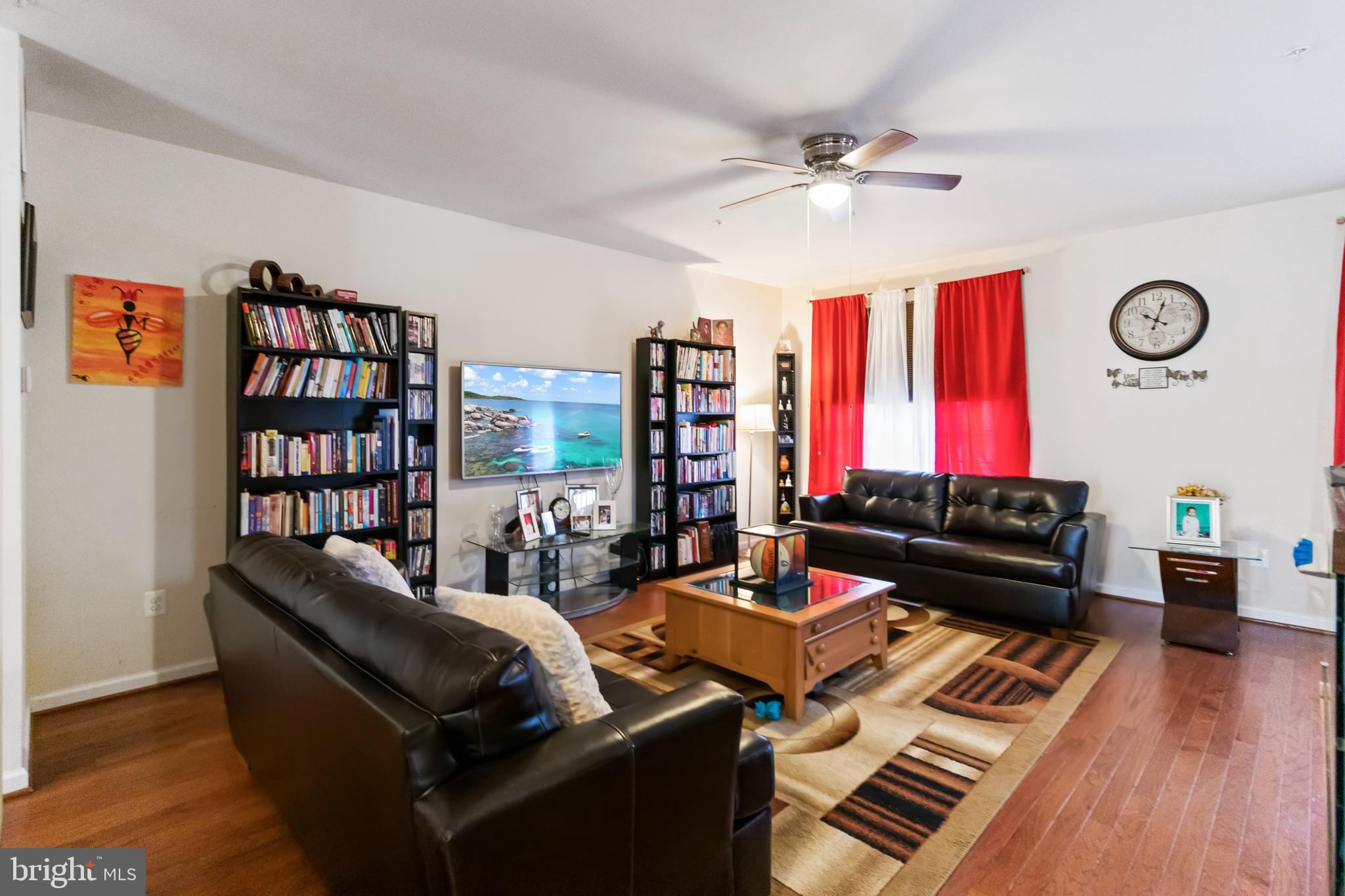 CHELSEA MANOR - Residential