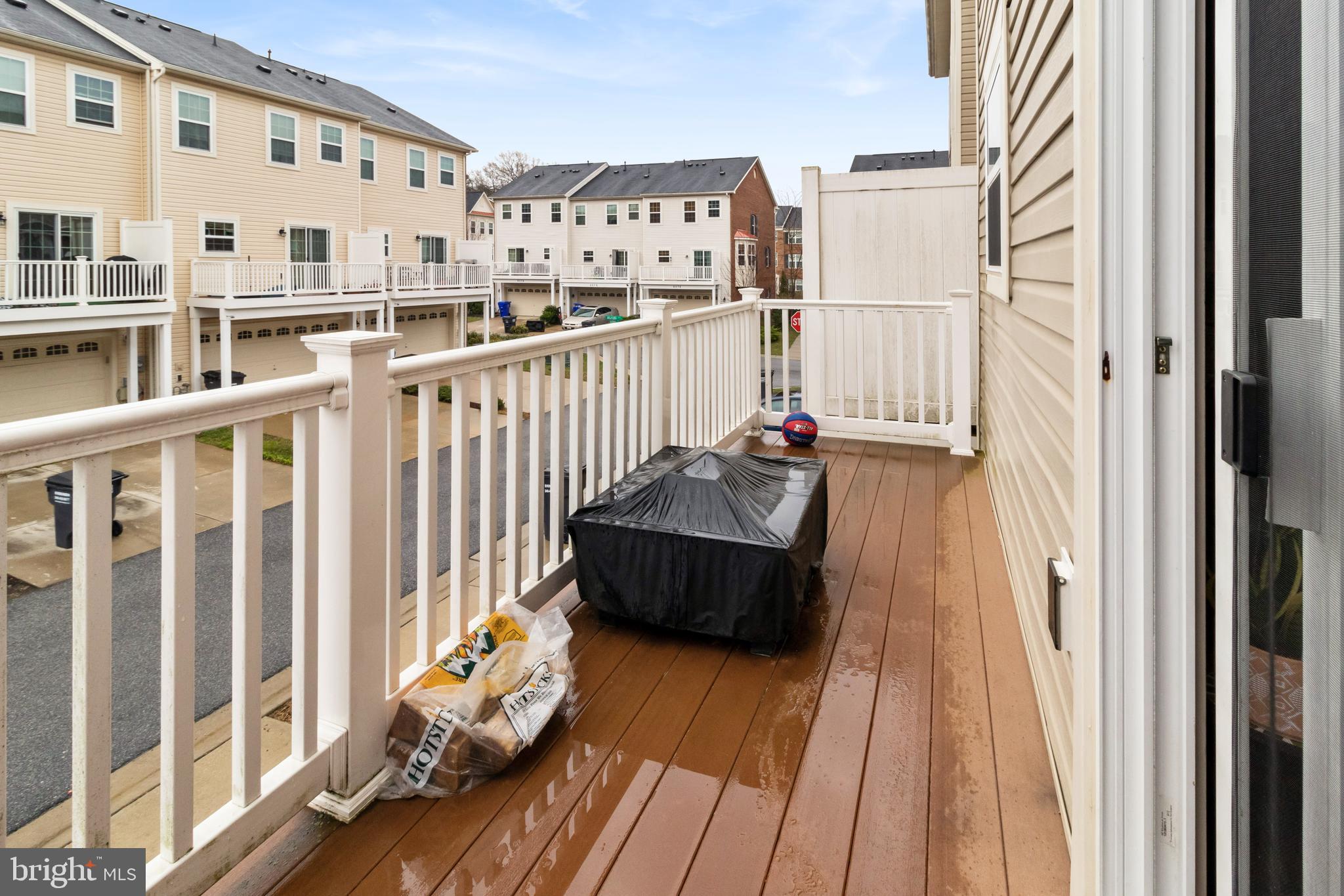 CHELSEA MANOR - Residential