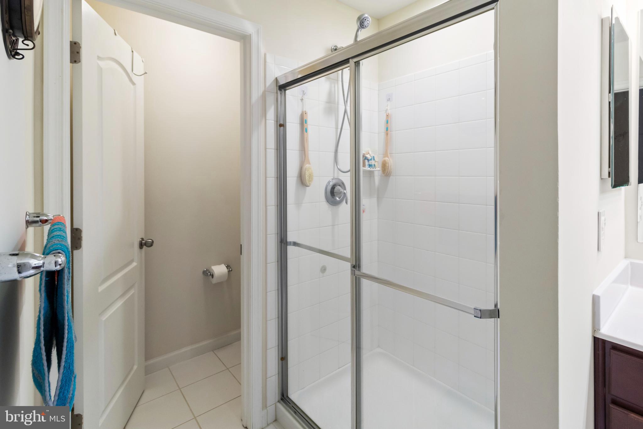 CHELSEA MANOR - Residential