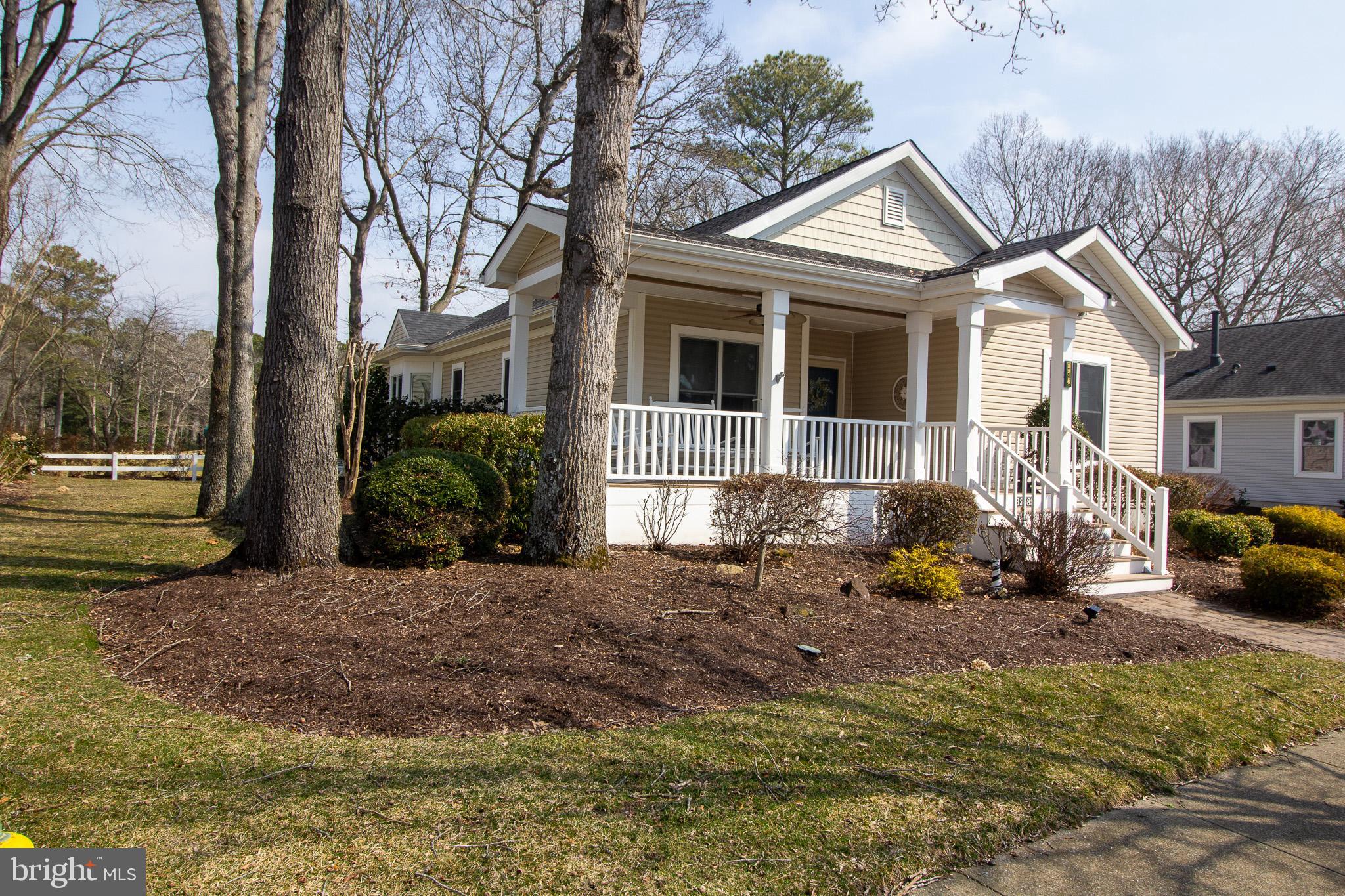 32589 LONG IRON WAY 3216