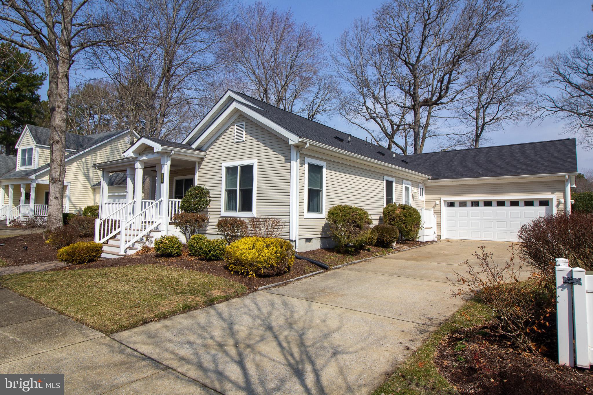 32589 LONG IRON WAY 3216